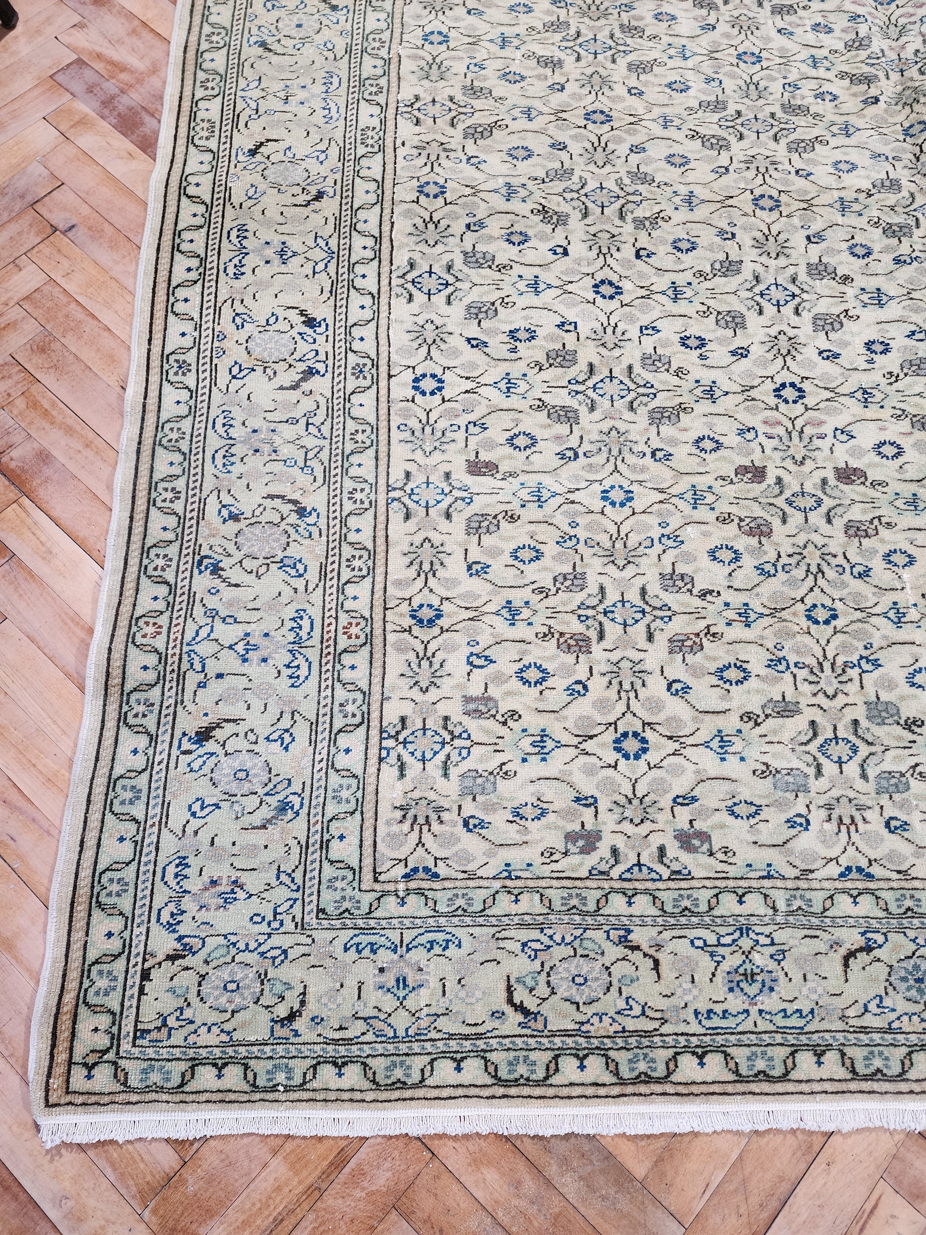 vintage Kayseri Wool Large Area Rug — detail texture