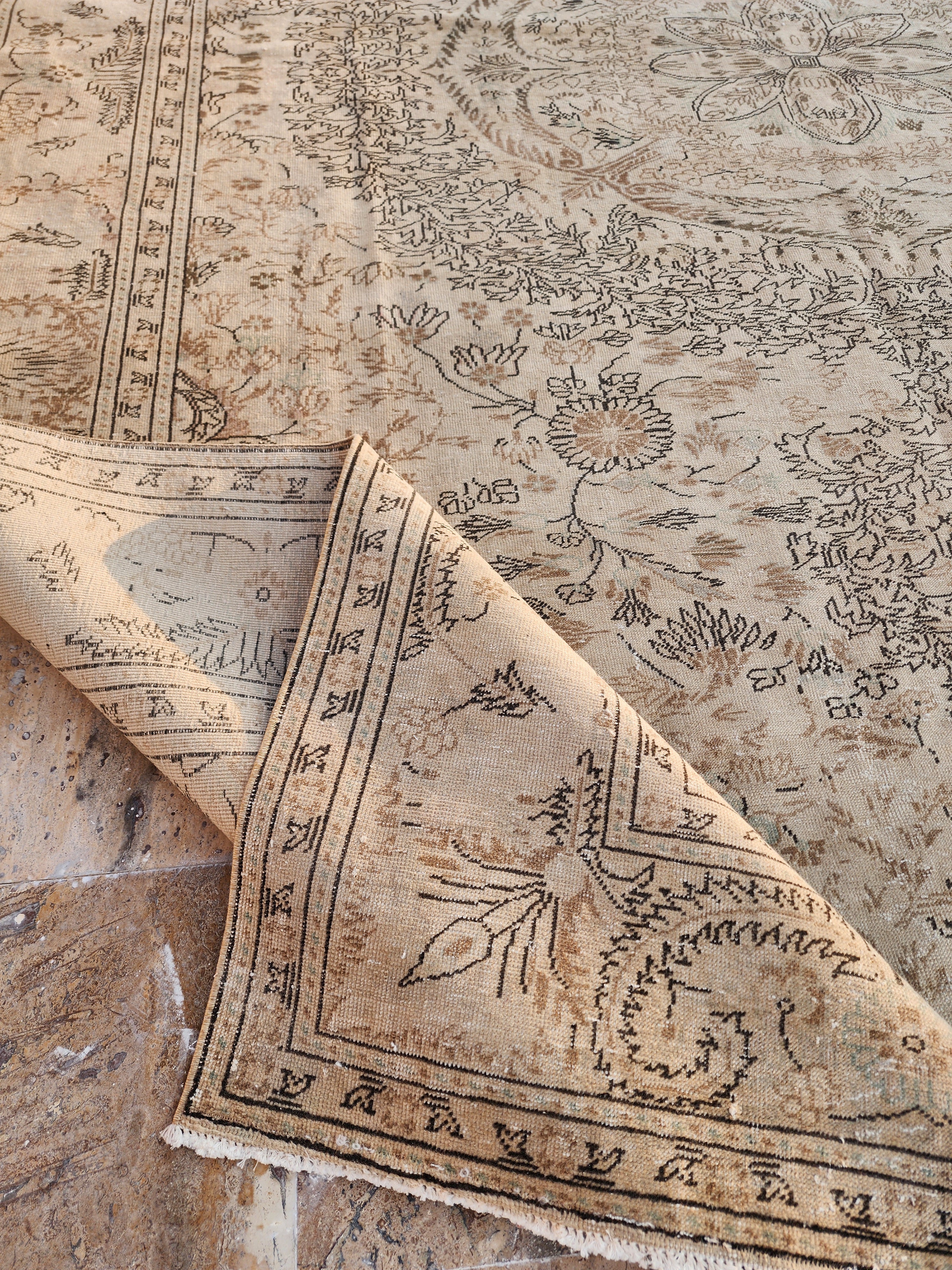 vintage Anatolian Large Area Rug — border pattern