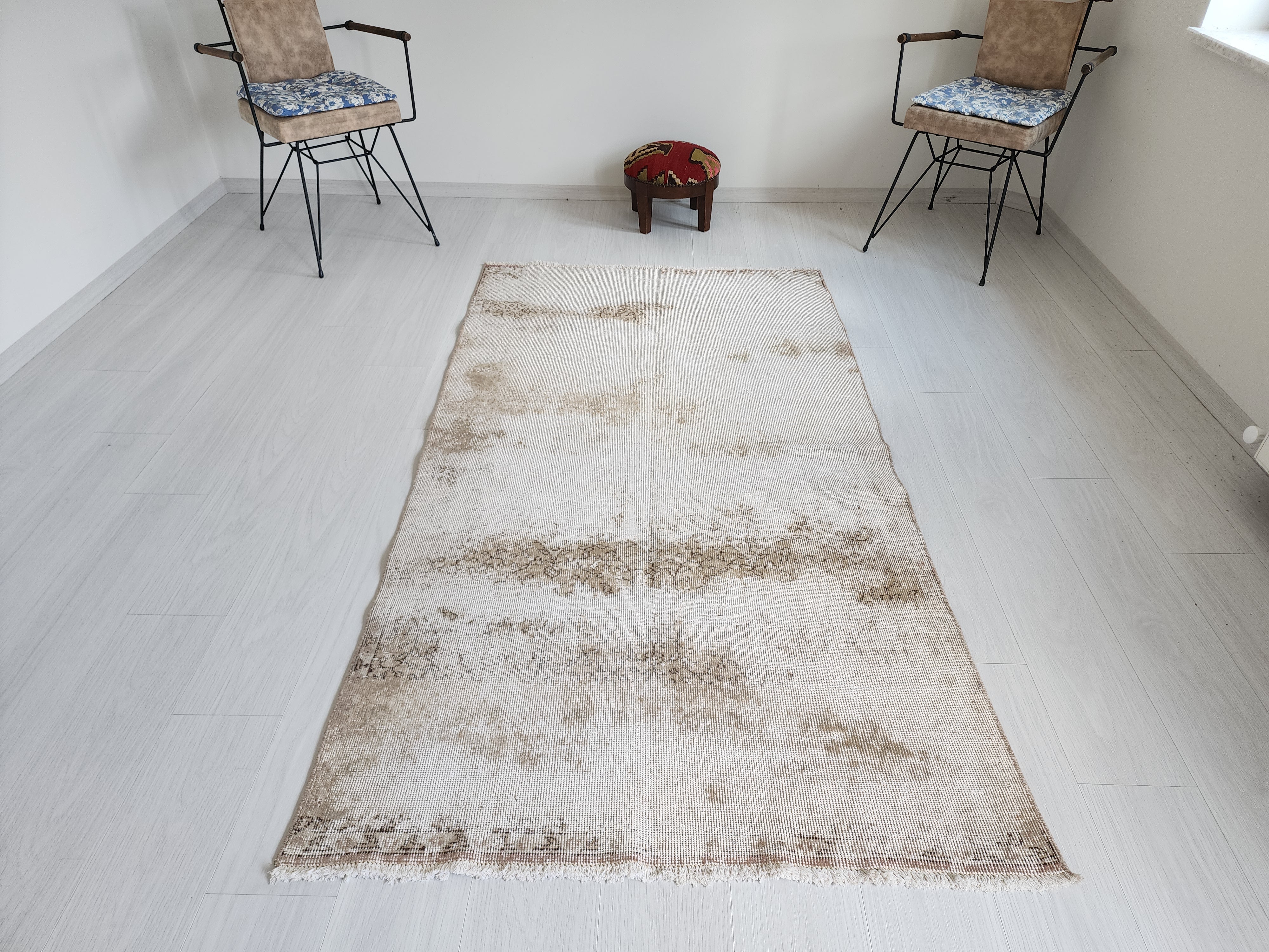 vintage Anatolian Wool Small Rug — detail texture