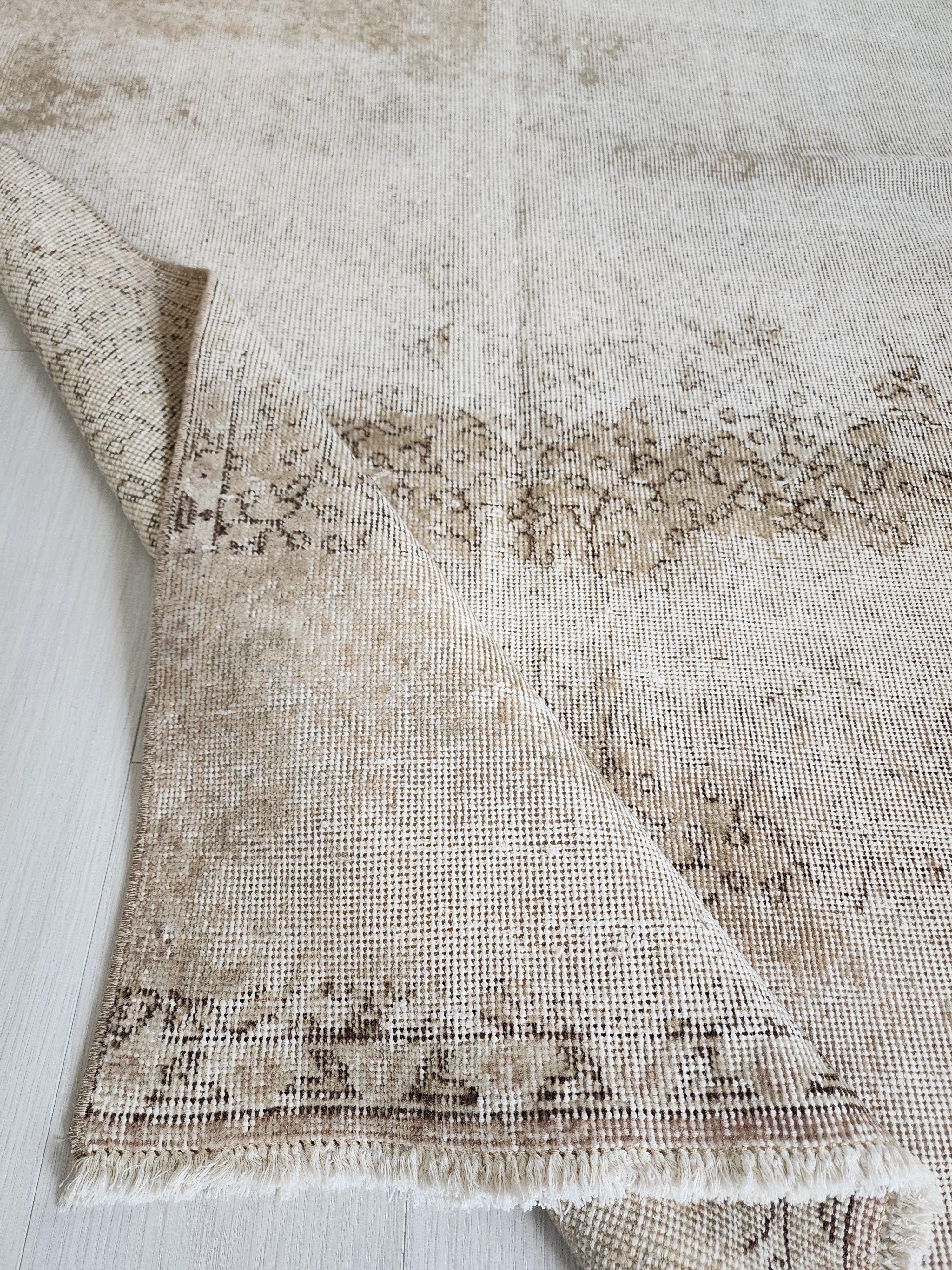vintage Anatolian Wool Small Rug — edge weave
