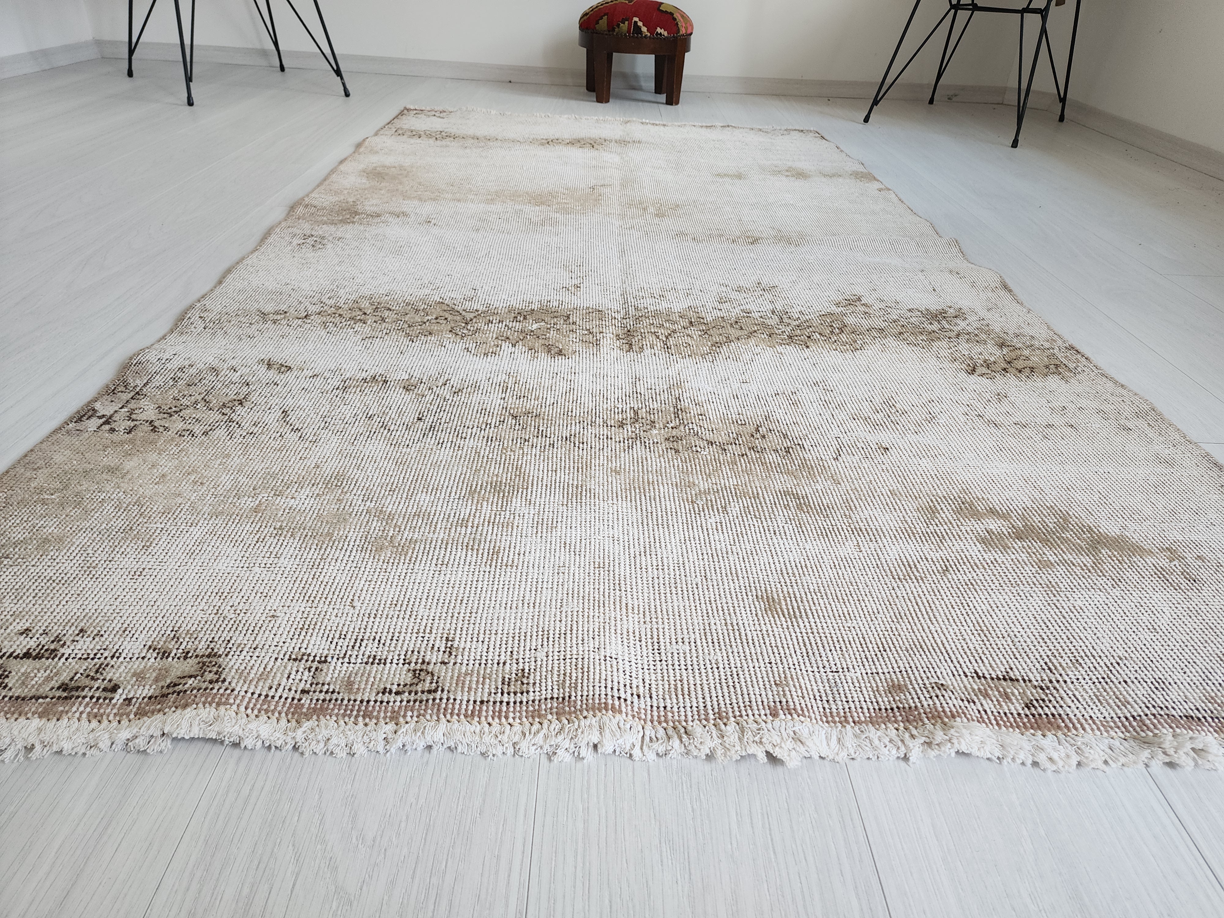 vintage Anatolian Wool Small Rug — pile detail