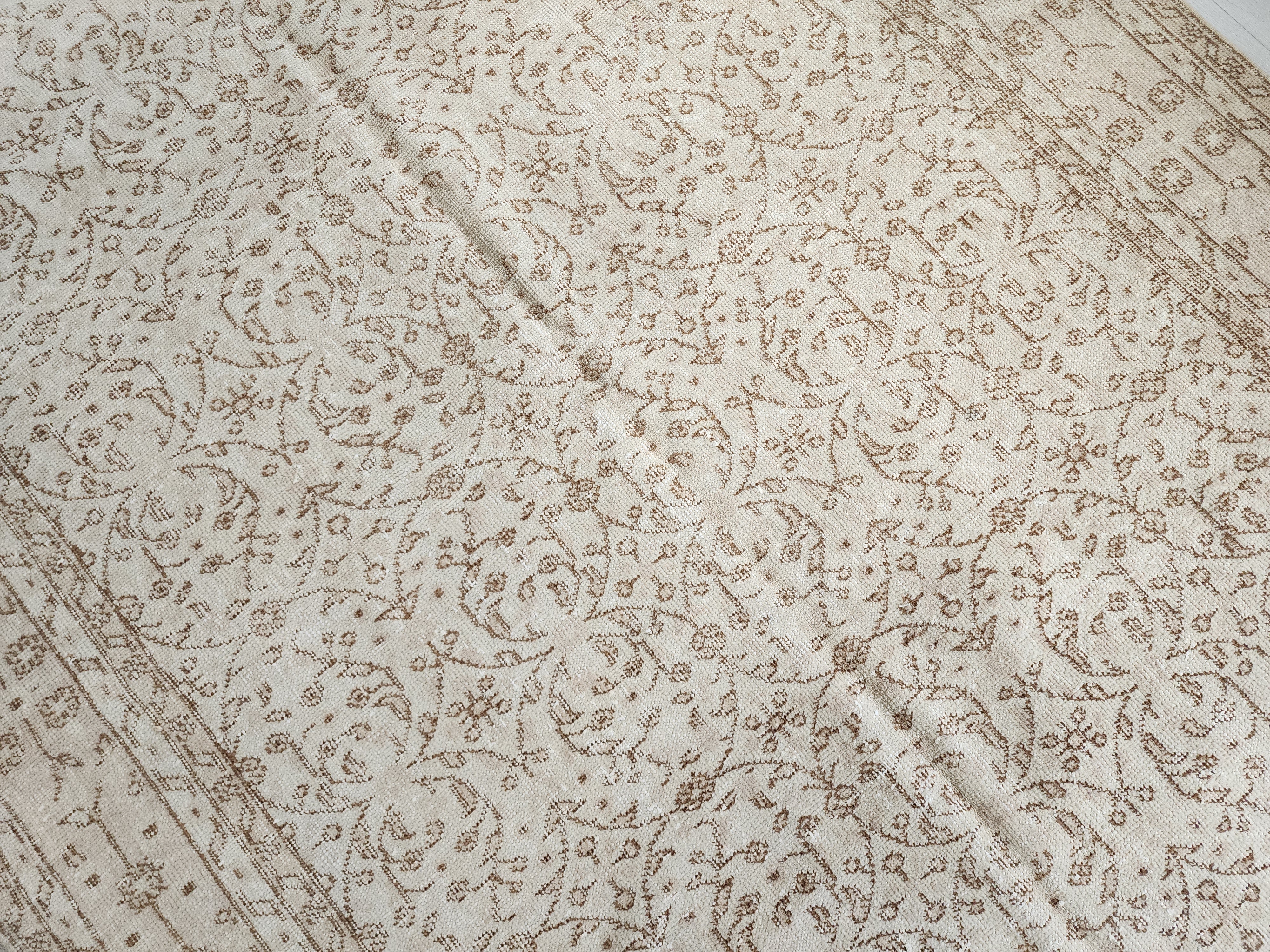 vintage Kayseri Wool Area Rug — corner detail