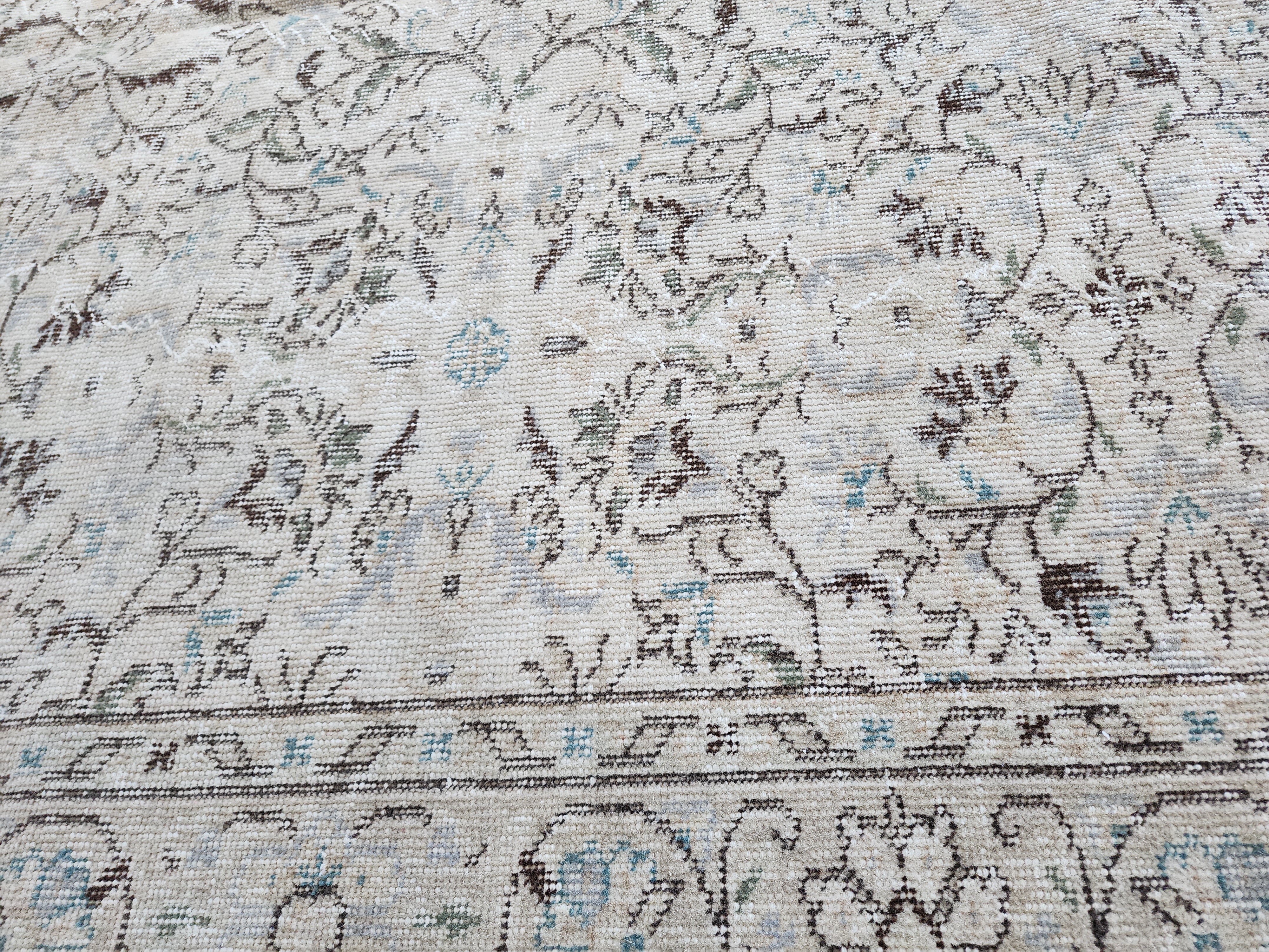 vintage Anatolian Area Rug — corner detail