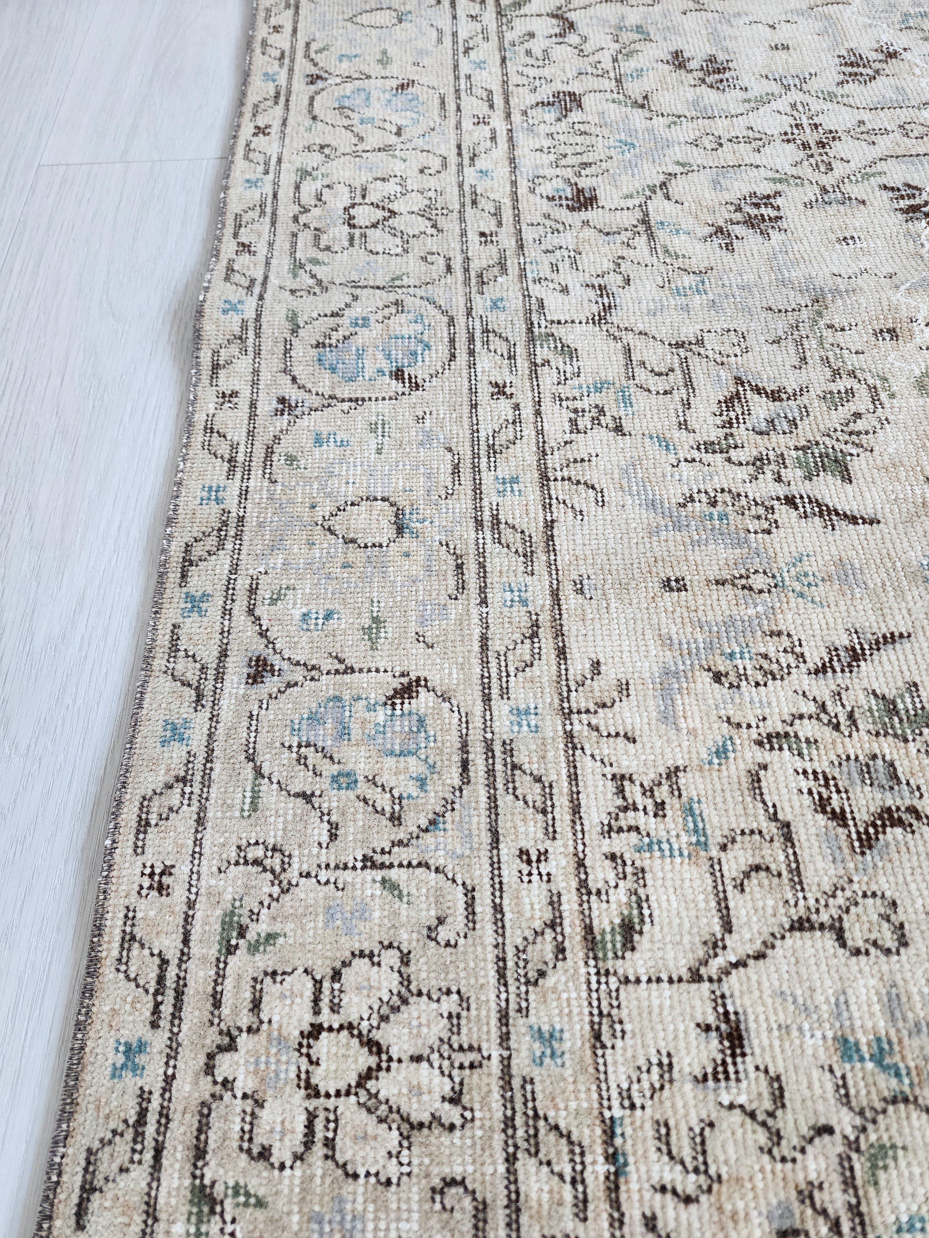 vintage Anatolian Area Rug — edge weave