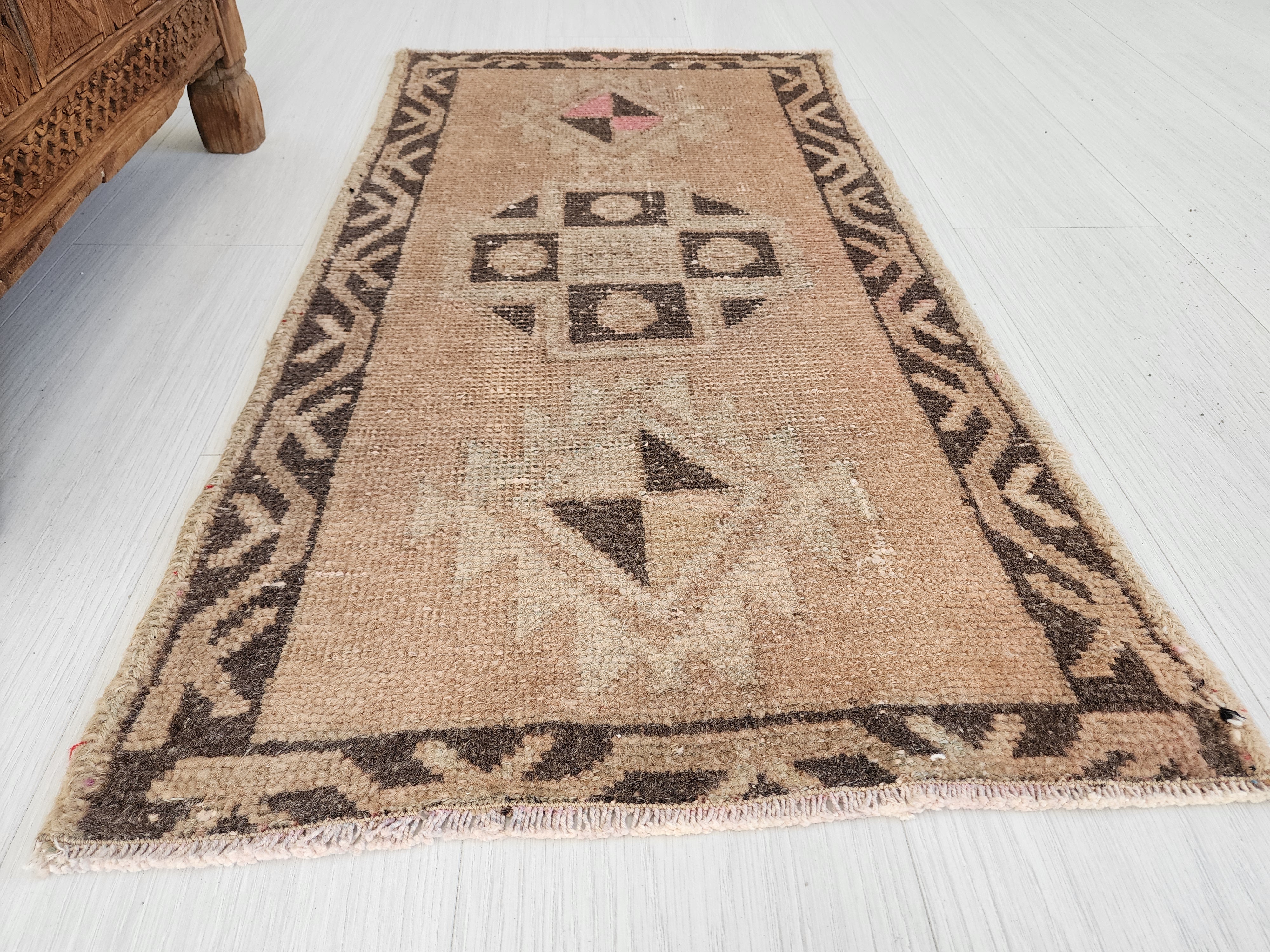 vintage Anatolian Wool Small Rug — detail texture