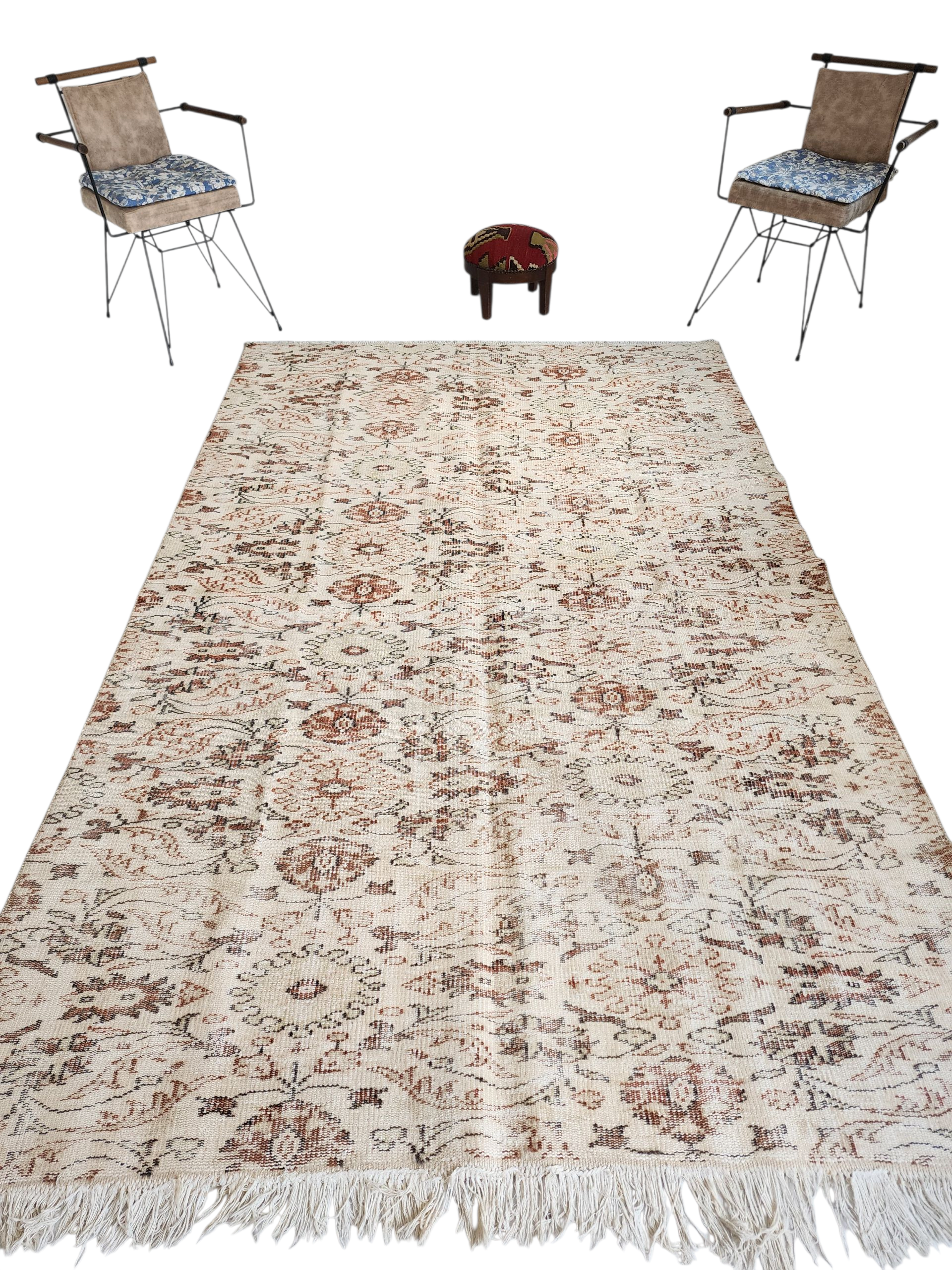 Medesicaste — Vintage Oushak Area Rug