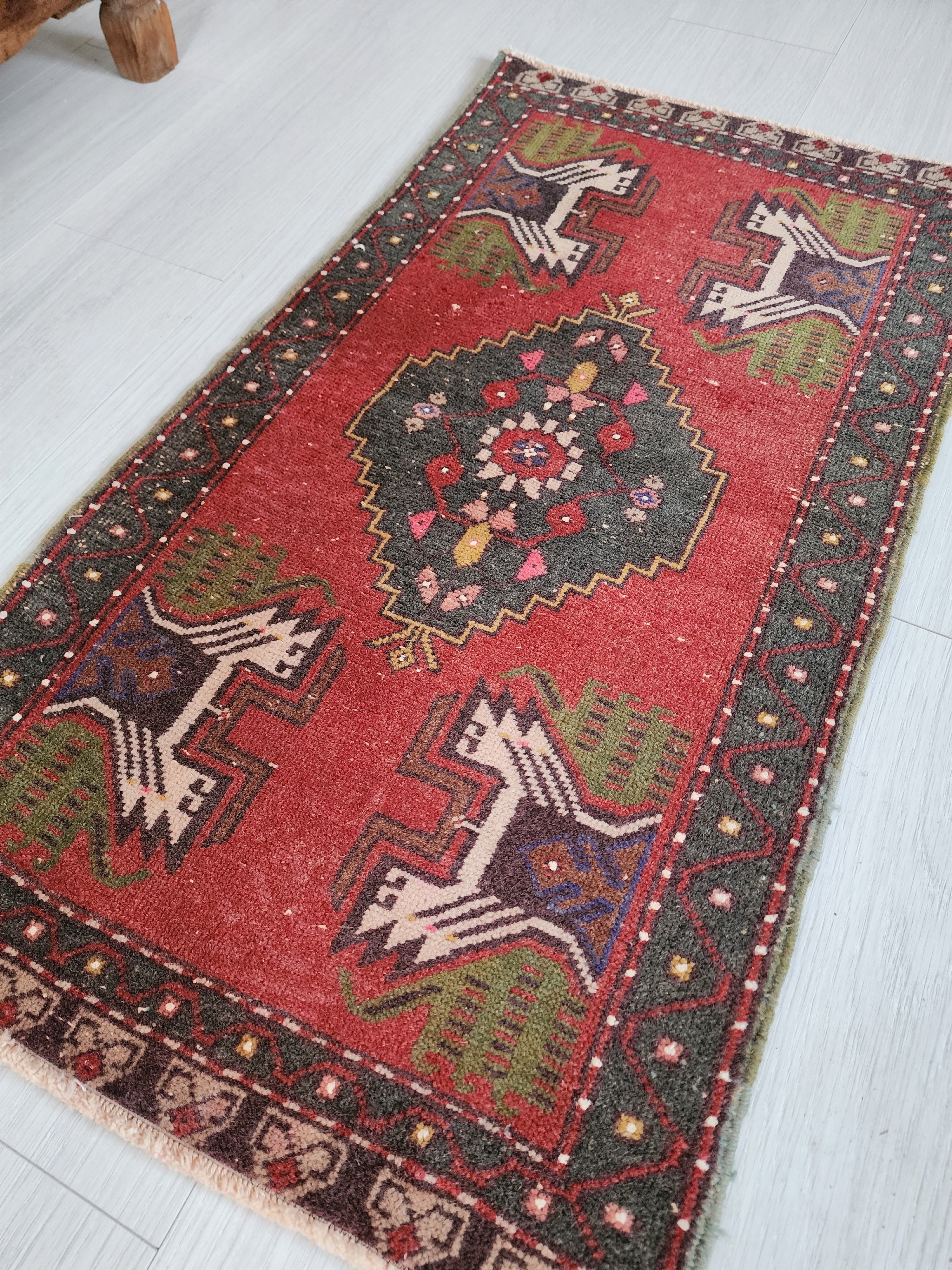 antique Oushak Small Rug — pattern close-up