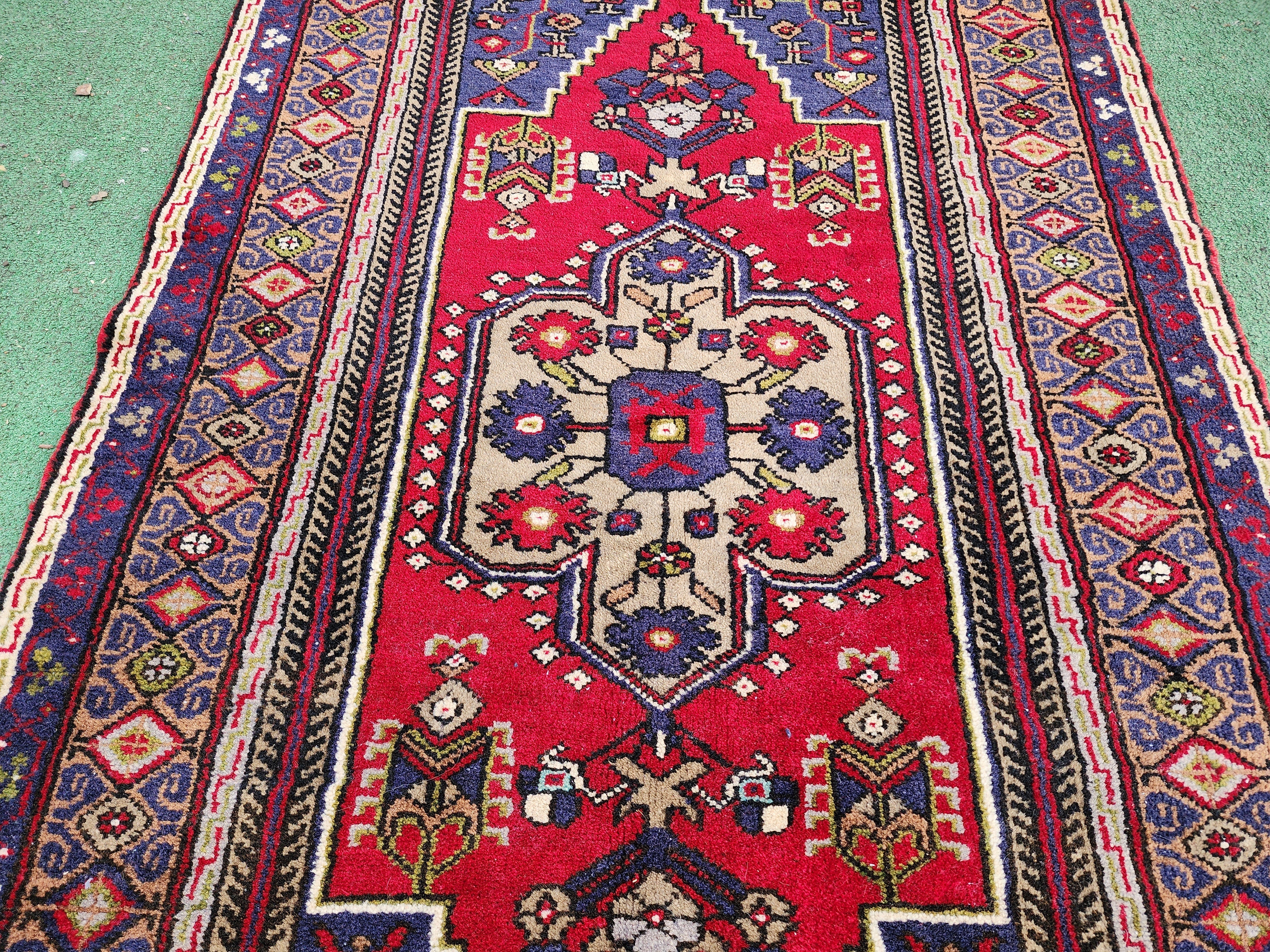 vintage Anatolian Wool Small Rug — detail texture
