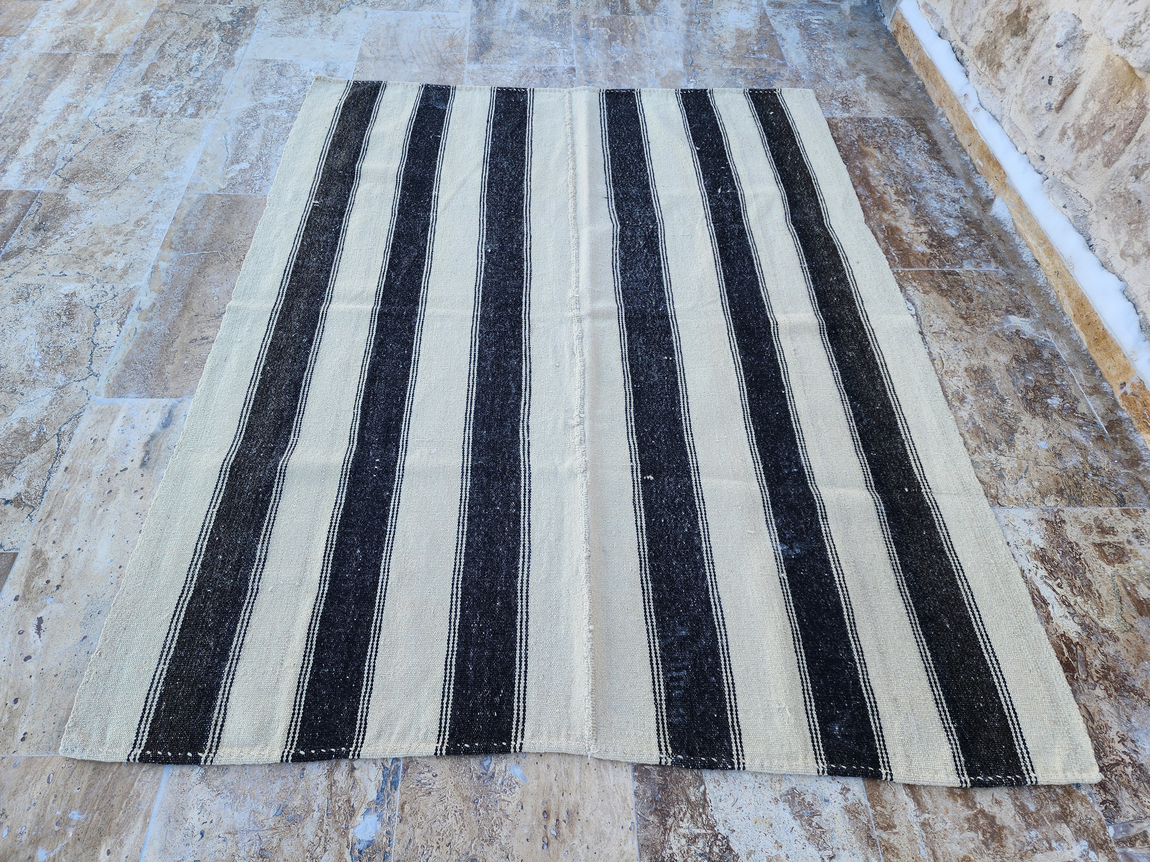 Black stripe handwoven kilim rug, 5'7''x4'6''