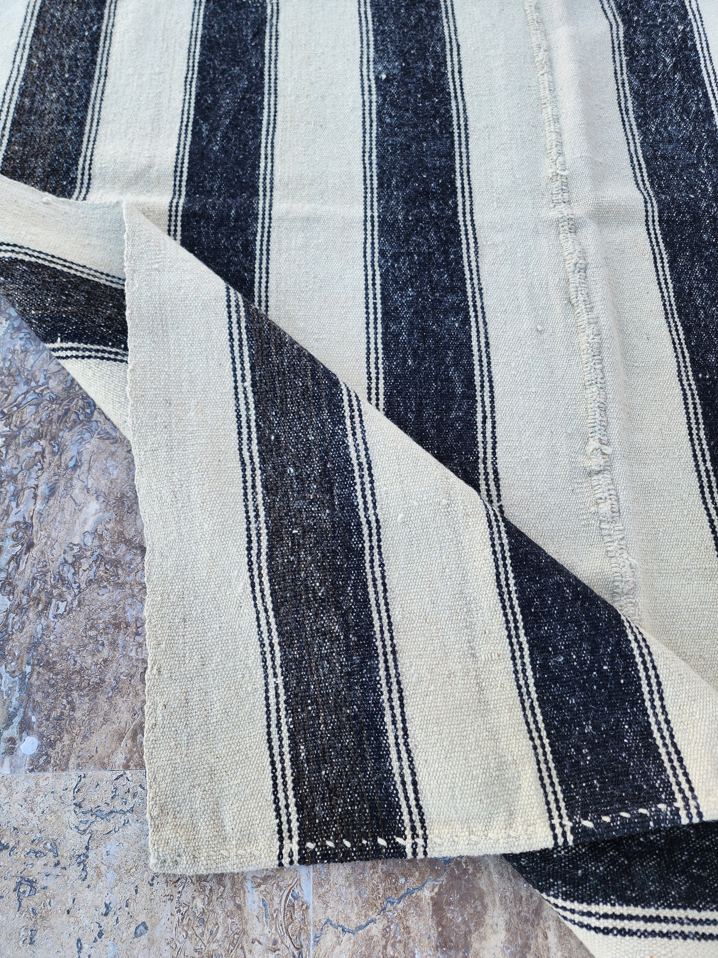 vintage Anatolian Wool Small Rug — corner detail