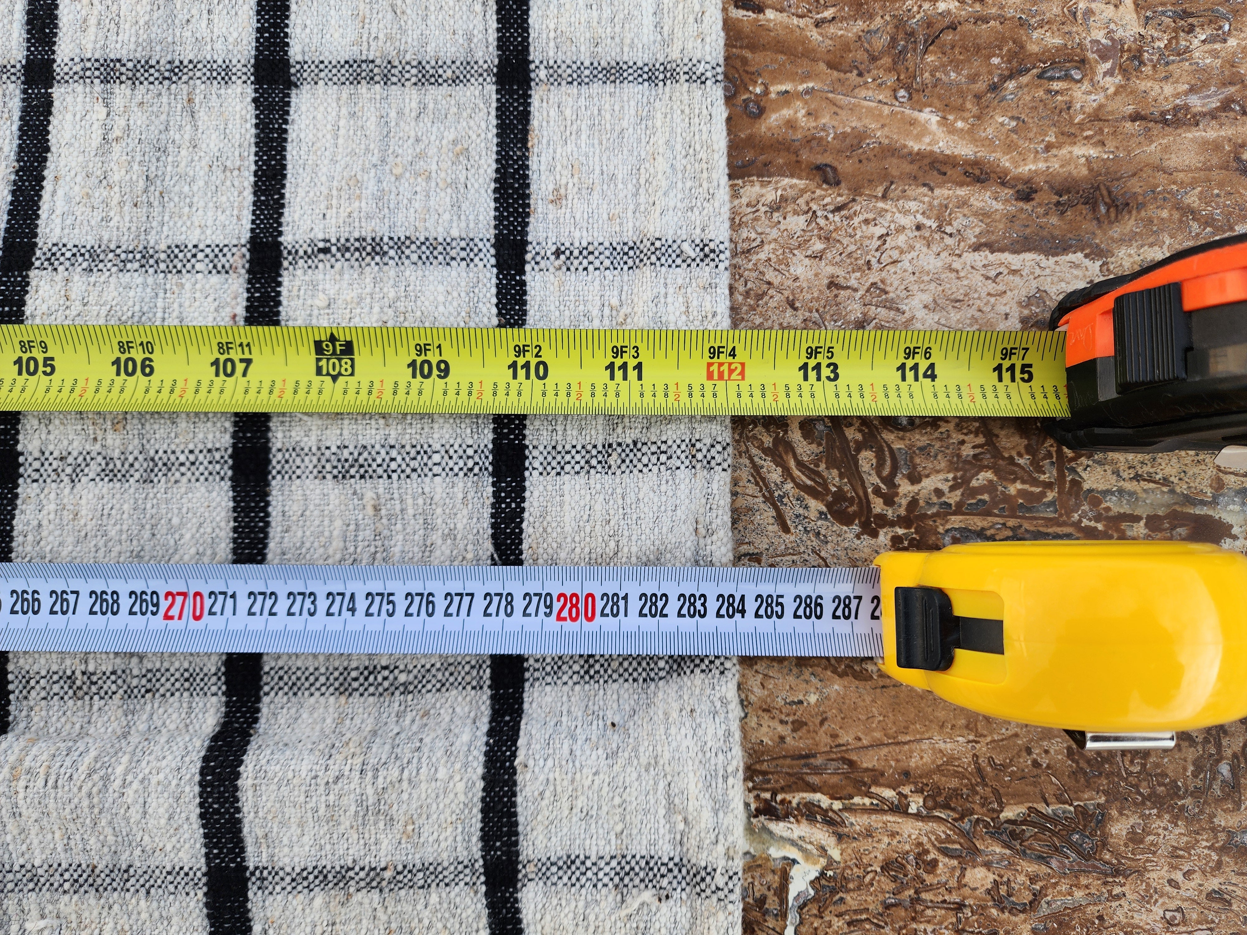 Flat-woven Kilim rug with a grid pattern in white and black, 6'4''x9'4''