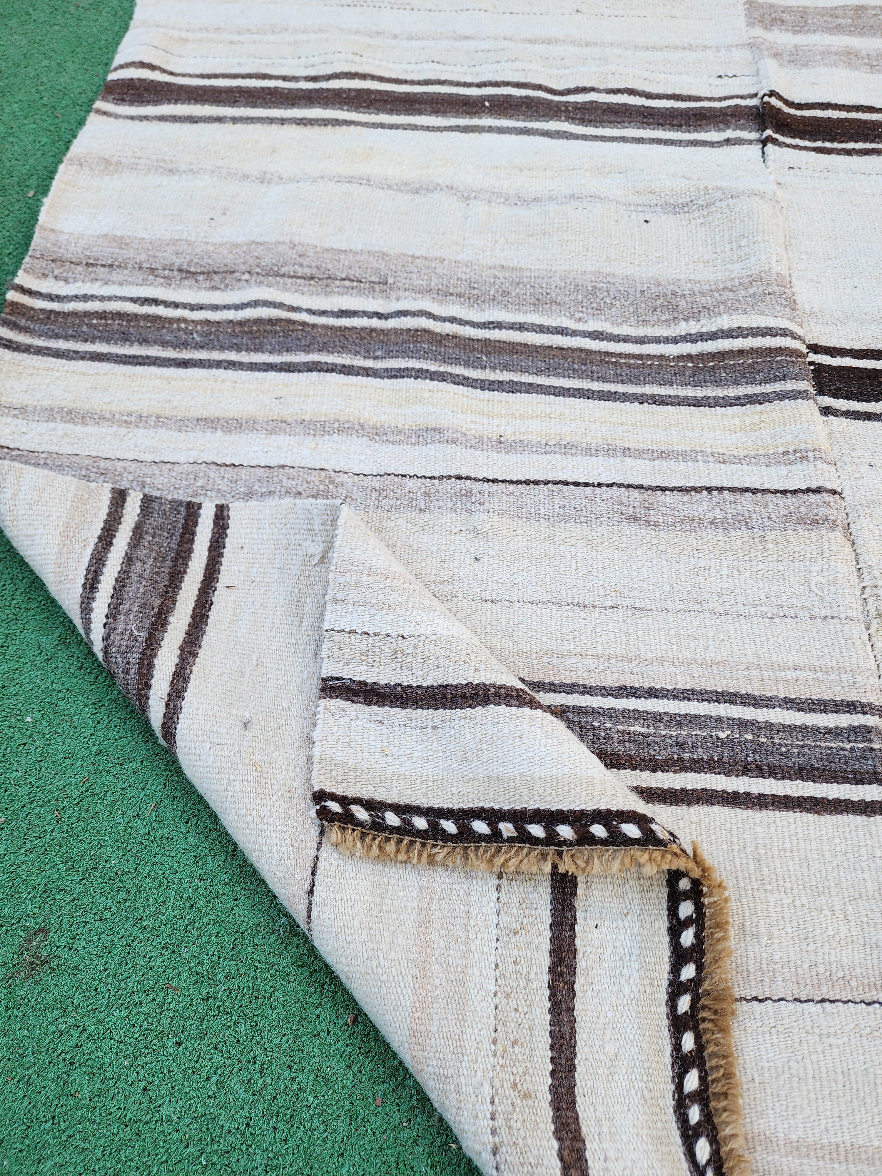 vintage Anatolian Wool Area Rug — pile detail