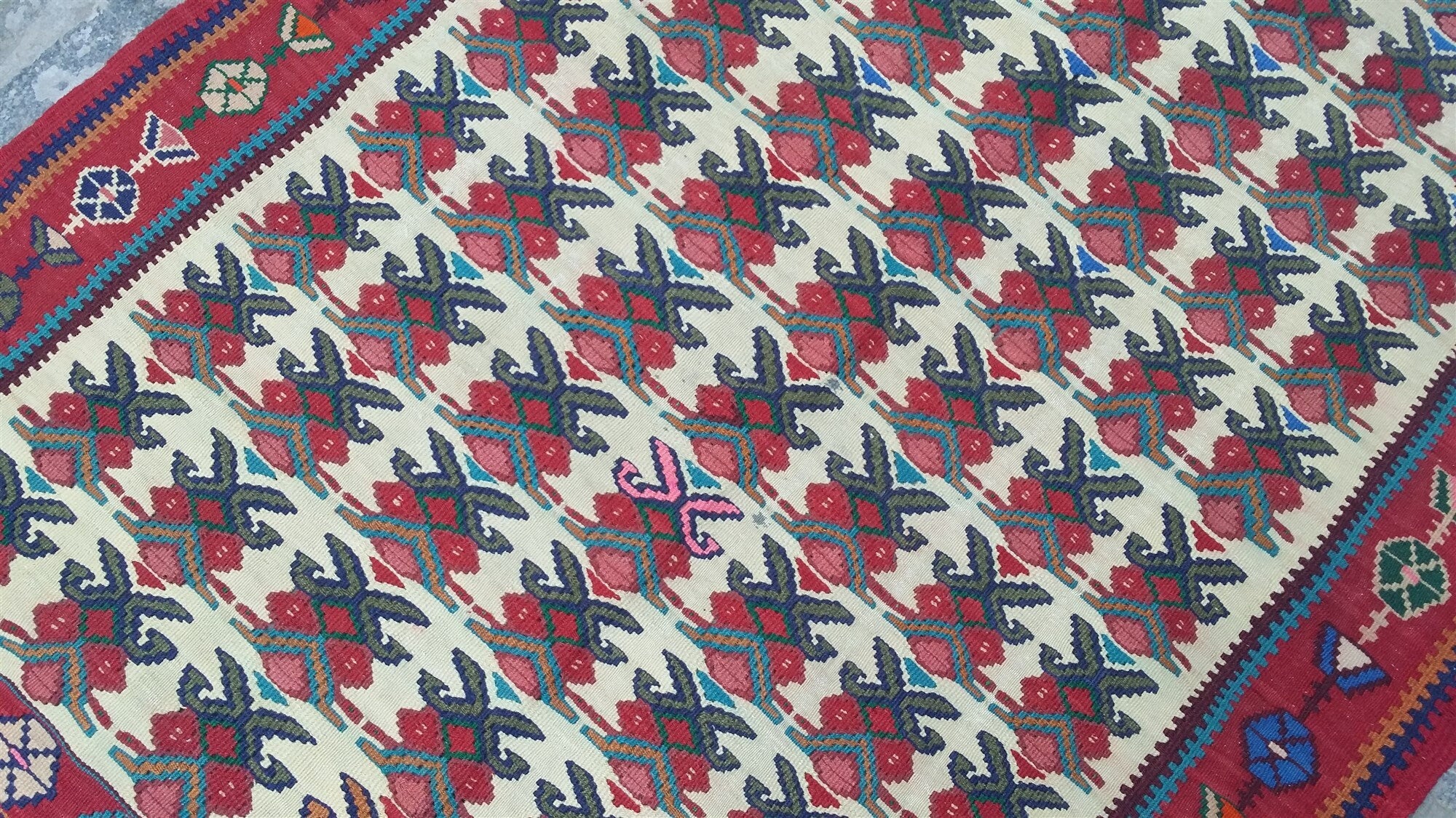 Persian Senneh Kilim Rug,  5 ft 2 in x 3 ft 8 in,  Fine Wool Sine Turkish Rug