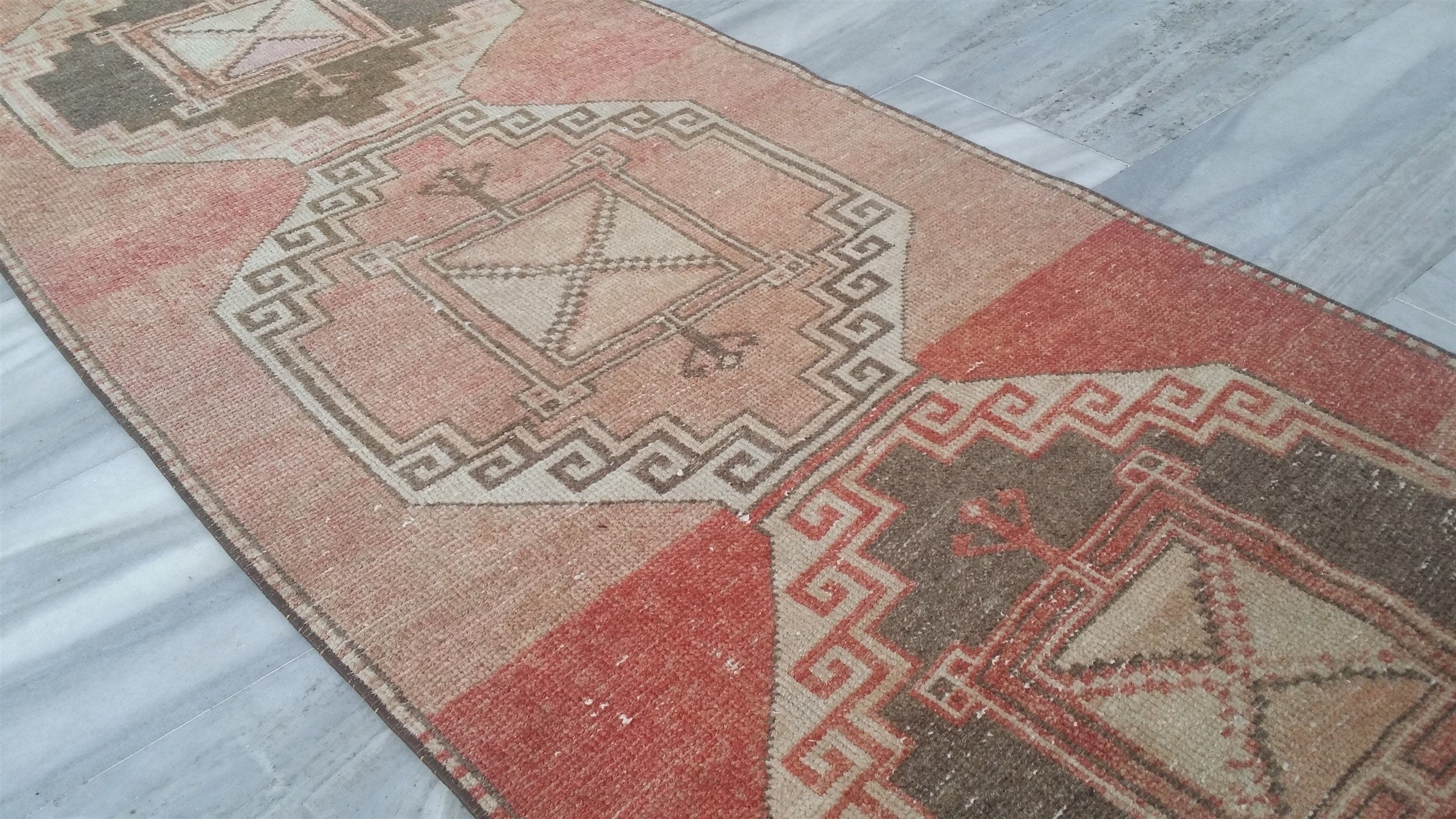 Pale Turkish Oushak Hallway Runner Rug, Bohemian Rustic Decor Distressed Muted Color Rug, Handmade Natural Wool Persian Area Rug 11’3”*2’8”