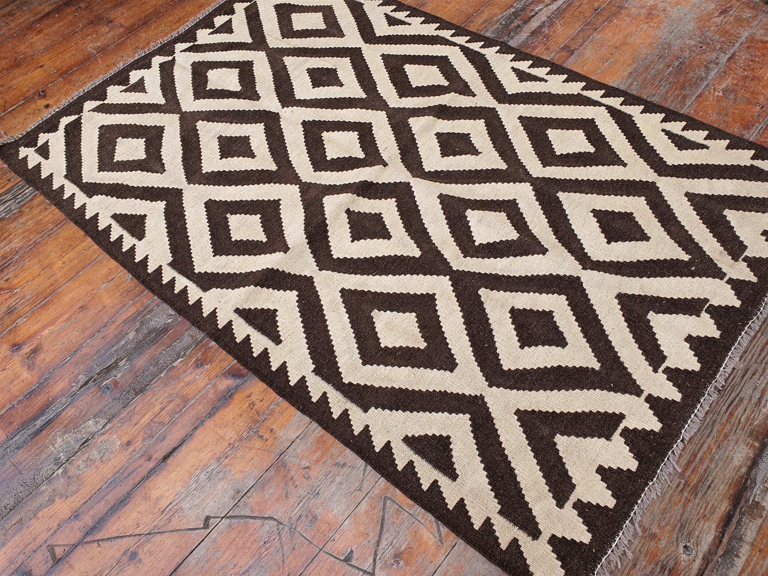 Afghan Kilim Rug 4 ft 9 in x 3 ft 2 in Brown and Off-White Moroccan Style Rug