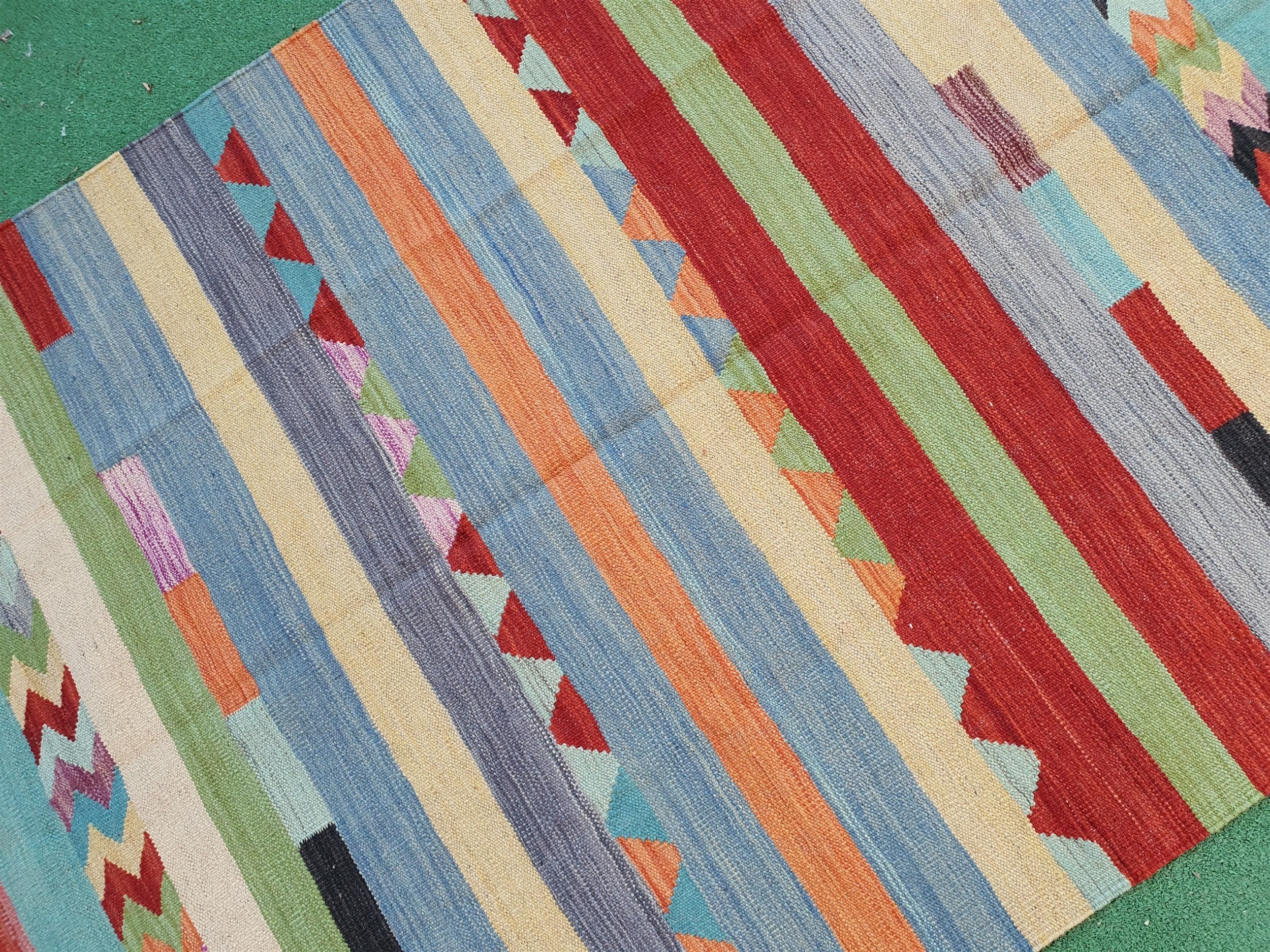 Oushak Kilim Rug 5 x 3, Blue White Red Turkish Moroccan Afghan Handmade Kilim Rug, Boho Rustic Colourful Persian Living Room Floor Rug