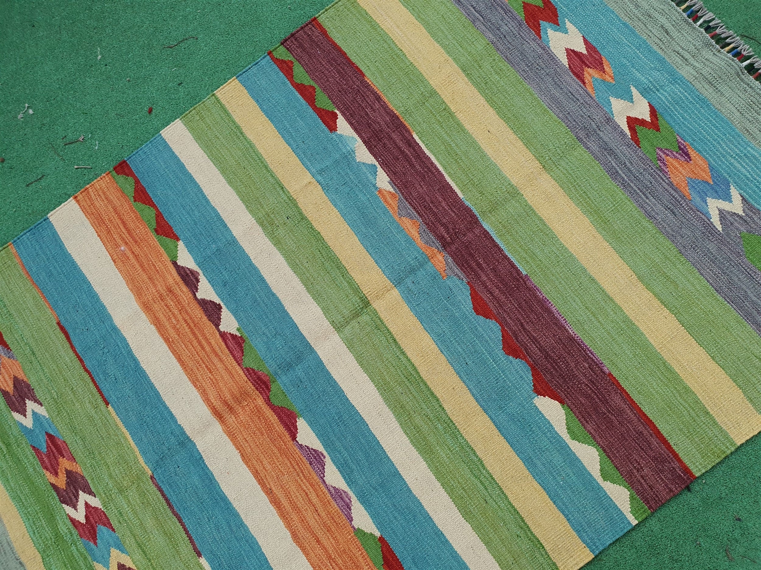 Oushak Kilim Rug, 6 x 4 ft Blue White Red Turkish Moroccan Afghan Handmade Kilim Rug, Boho Rustic Colourful Persian Living Room Floor Rug