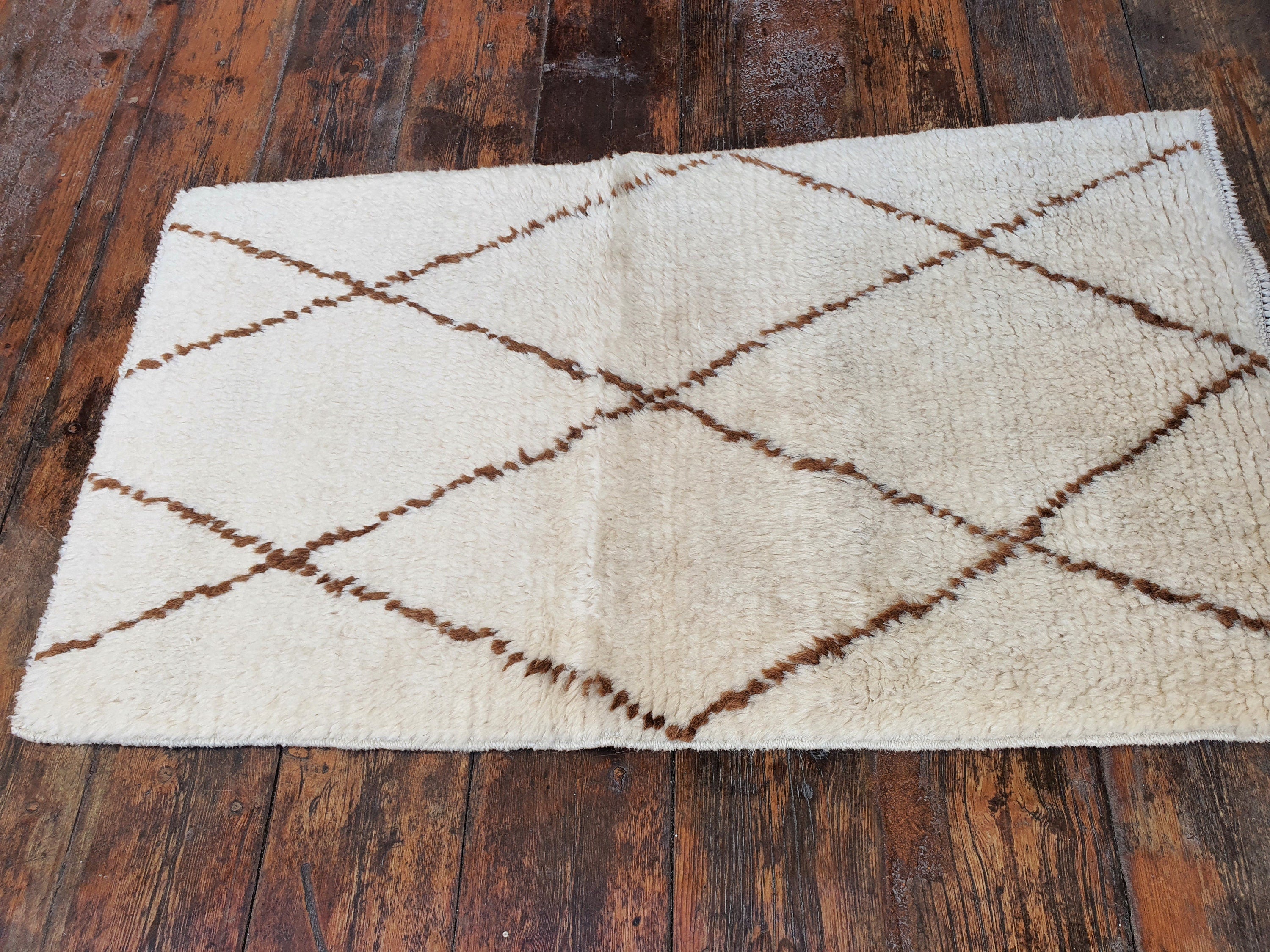 Turkish Filikli Kilim Rug,3 ft 2 in x 1 ft 8 in, Off-White and Brown Shaggy Pile Turkish Tulu Rug