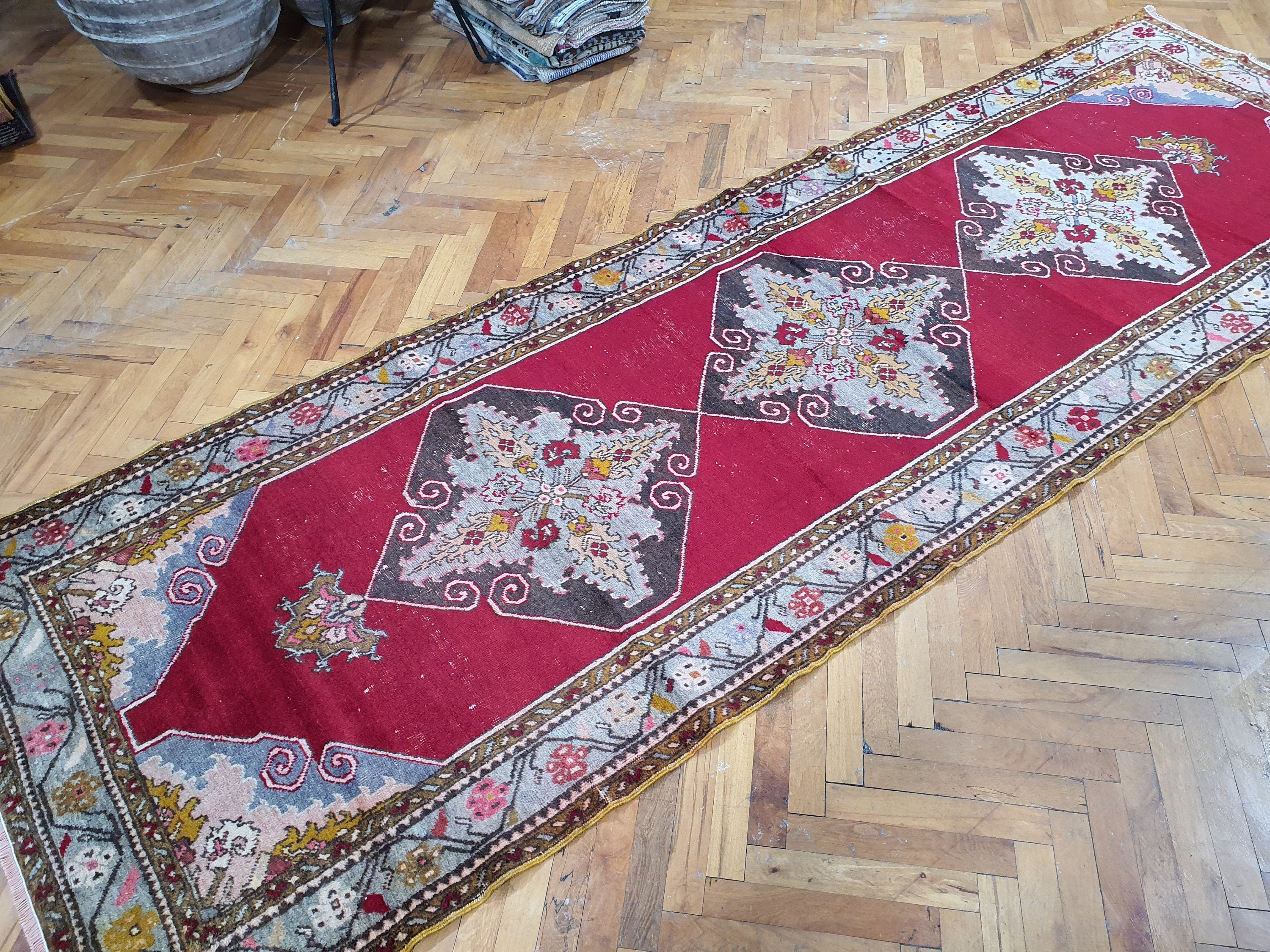 Tapis de couloir Sivas Turquie, 10 x 3 pieds, rouge, bleu, marron, long tapis d'entrée, bohème, rustique, fait à la main, en laine naturelle, motif médaillon persan