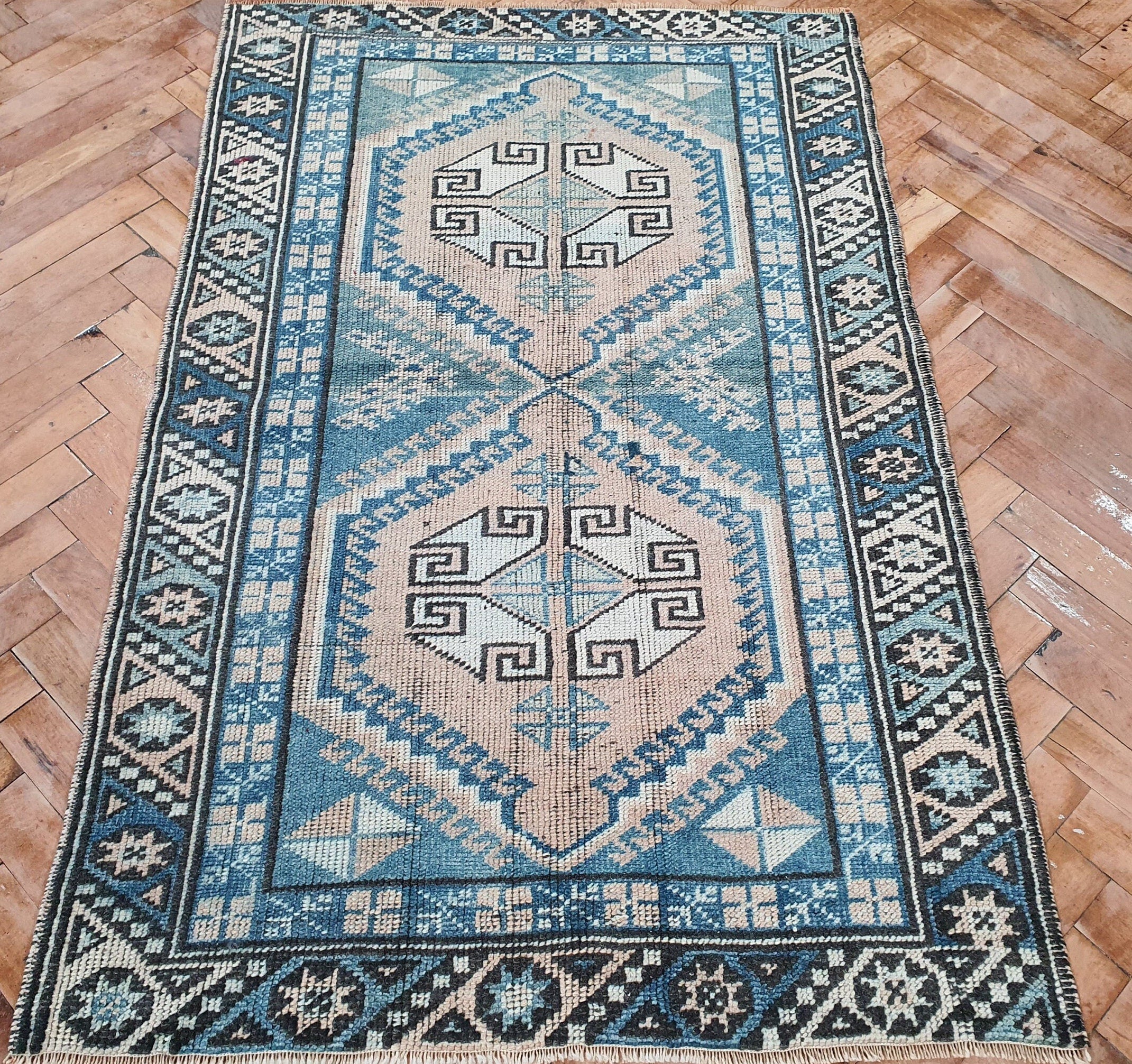 Pale Turkish Rug, 3 x 2 ft Distressed Oushak Boho Rustic Anatolian Carpet, Handmade Natural Wool Persian Area Rug for Entry Hallway Bedside