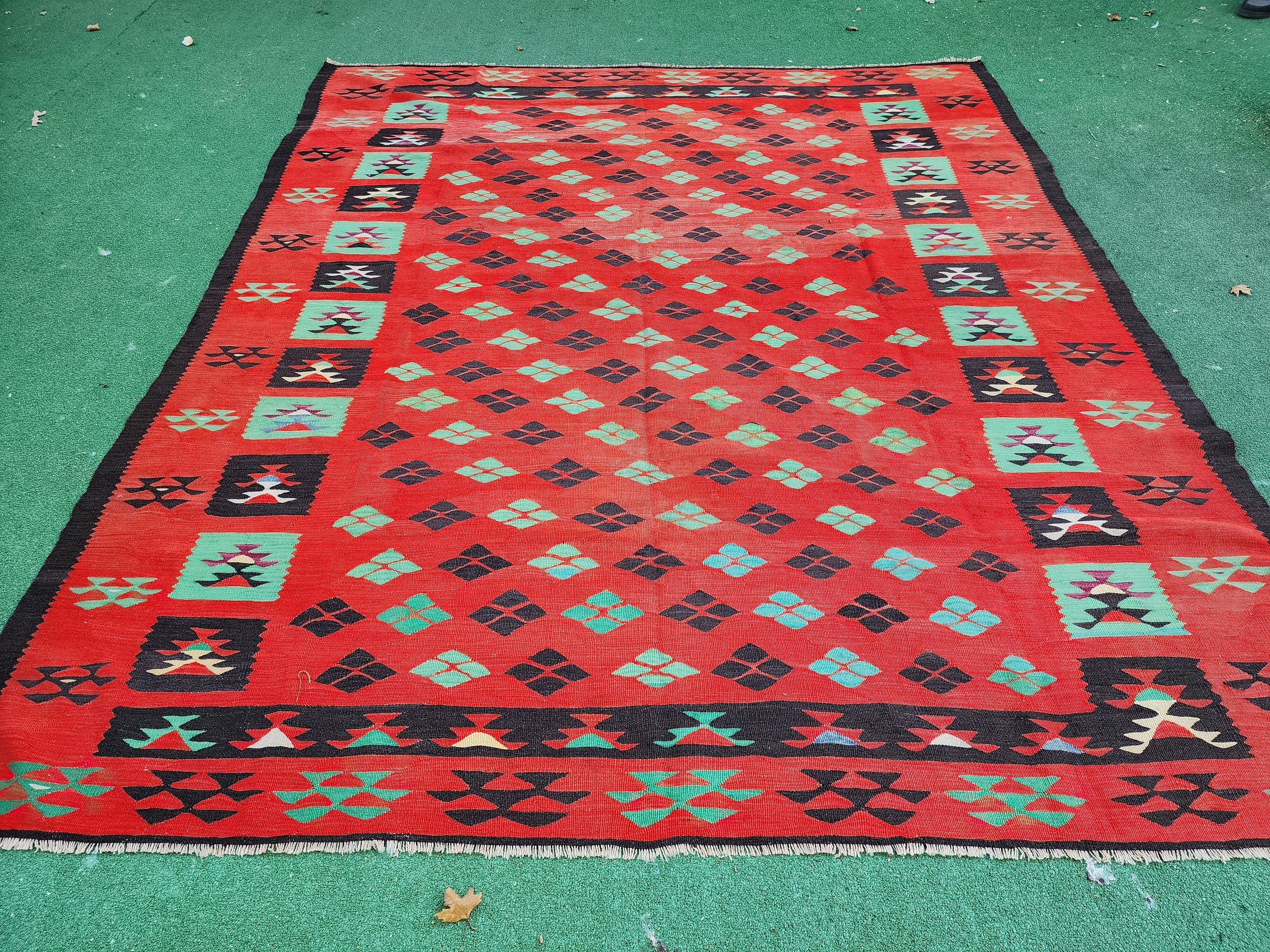 Finest Quality Antique Pirot Kilim Rug, 9 ft x 7 ft 7 in