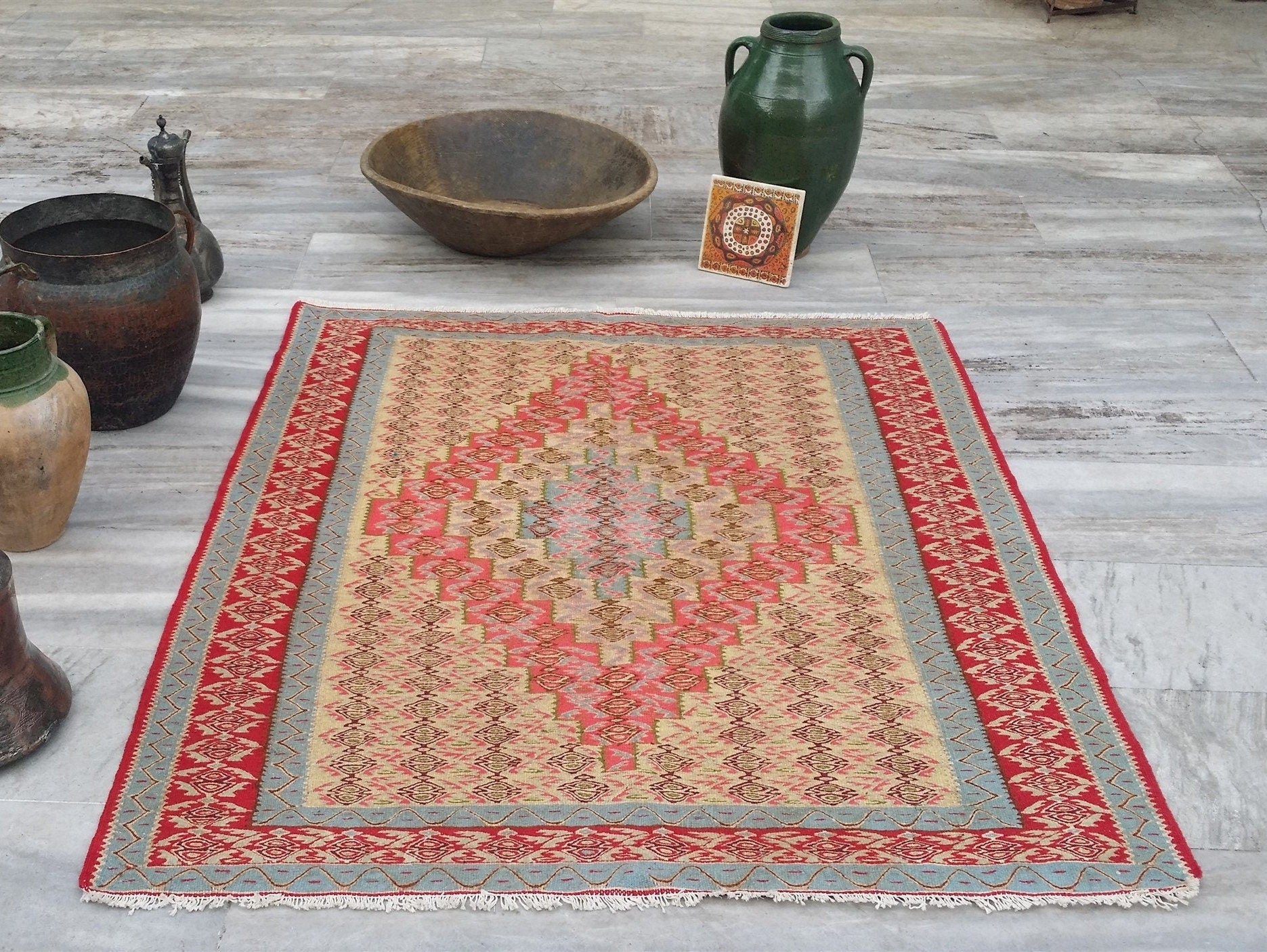 Alfombra persa Kilim Senneh colorida de 1,30 m x 1,30 m