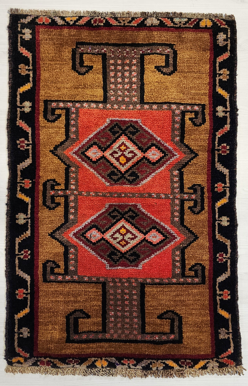 Back of a hand-knotted Turkish rug showing individual knots