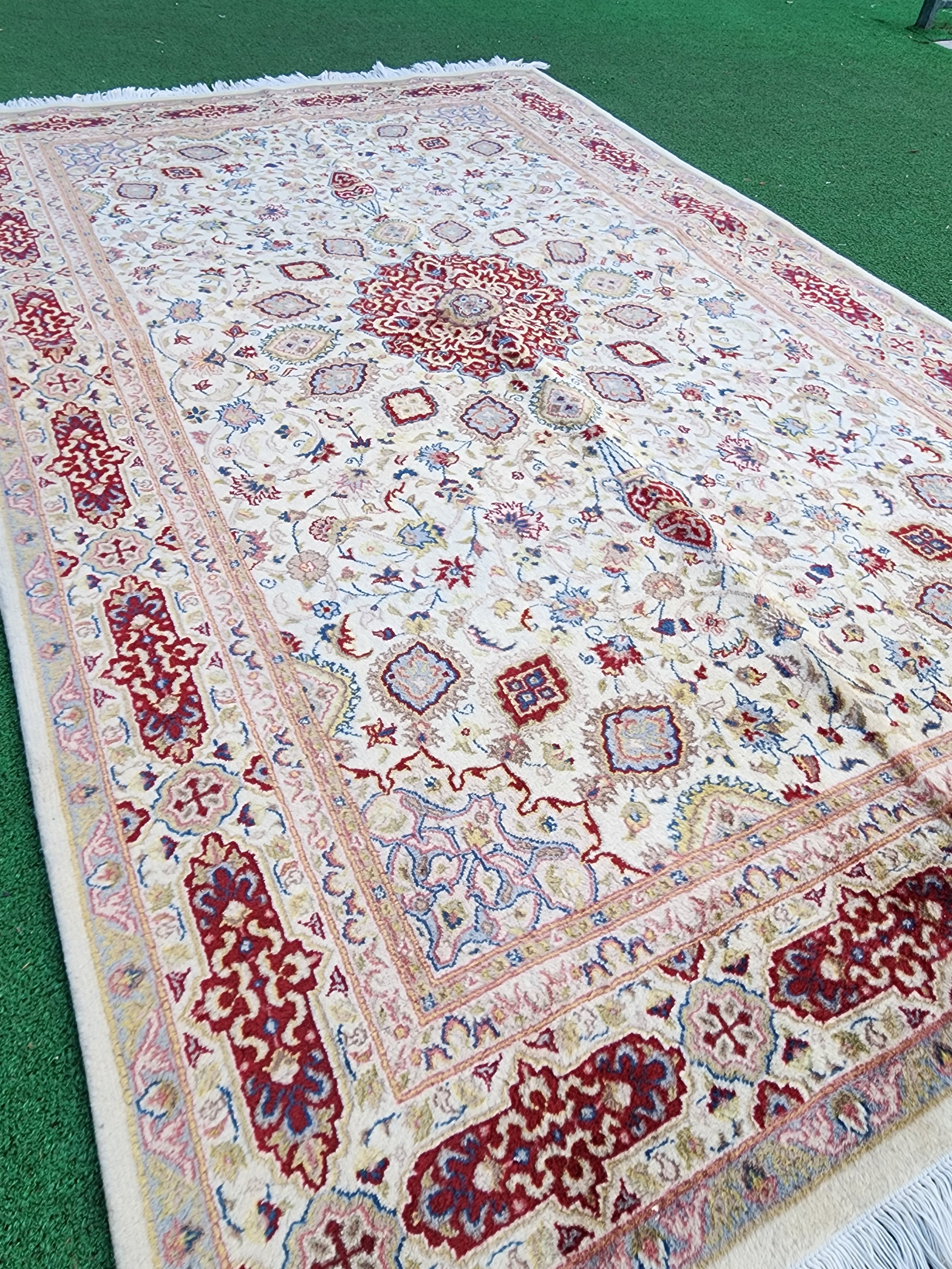 Persian Area Rug, White and Red Vintage Turkish Oriental Design Floor Rug 7'1'' x 4'5''