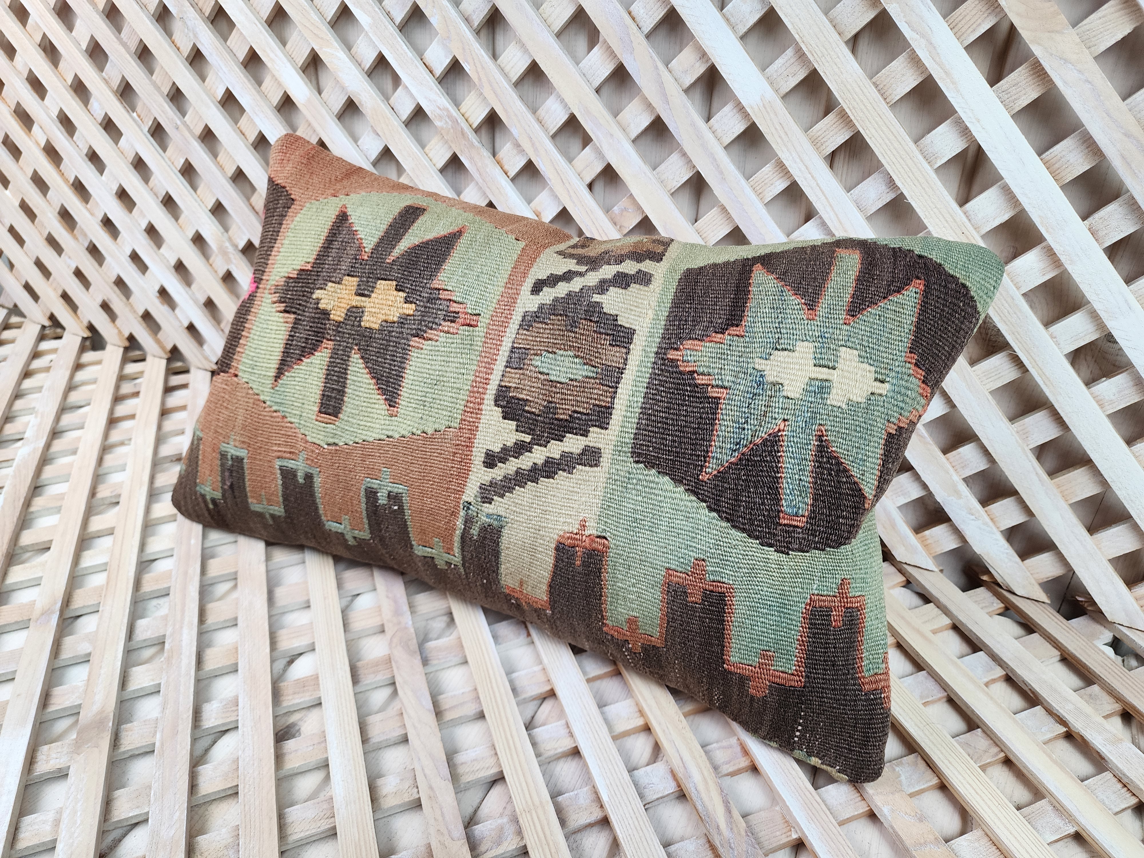 Lumbar Kilim Pillow Cover 12 x 20 in
