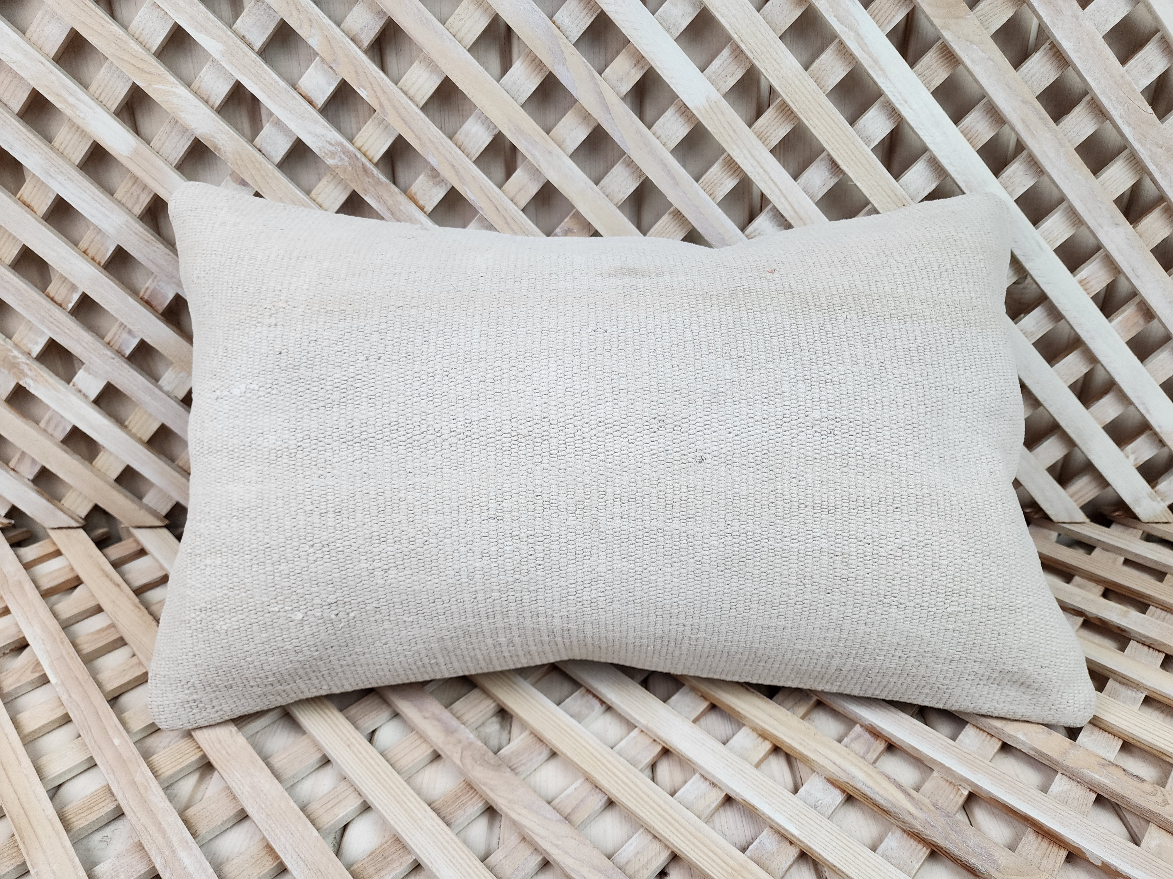 Lumbar Kilim Pillow Cover 12 x 20 in