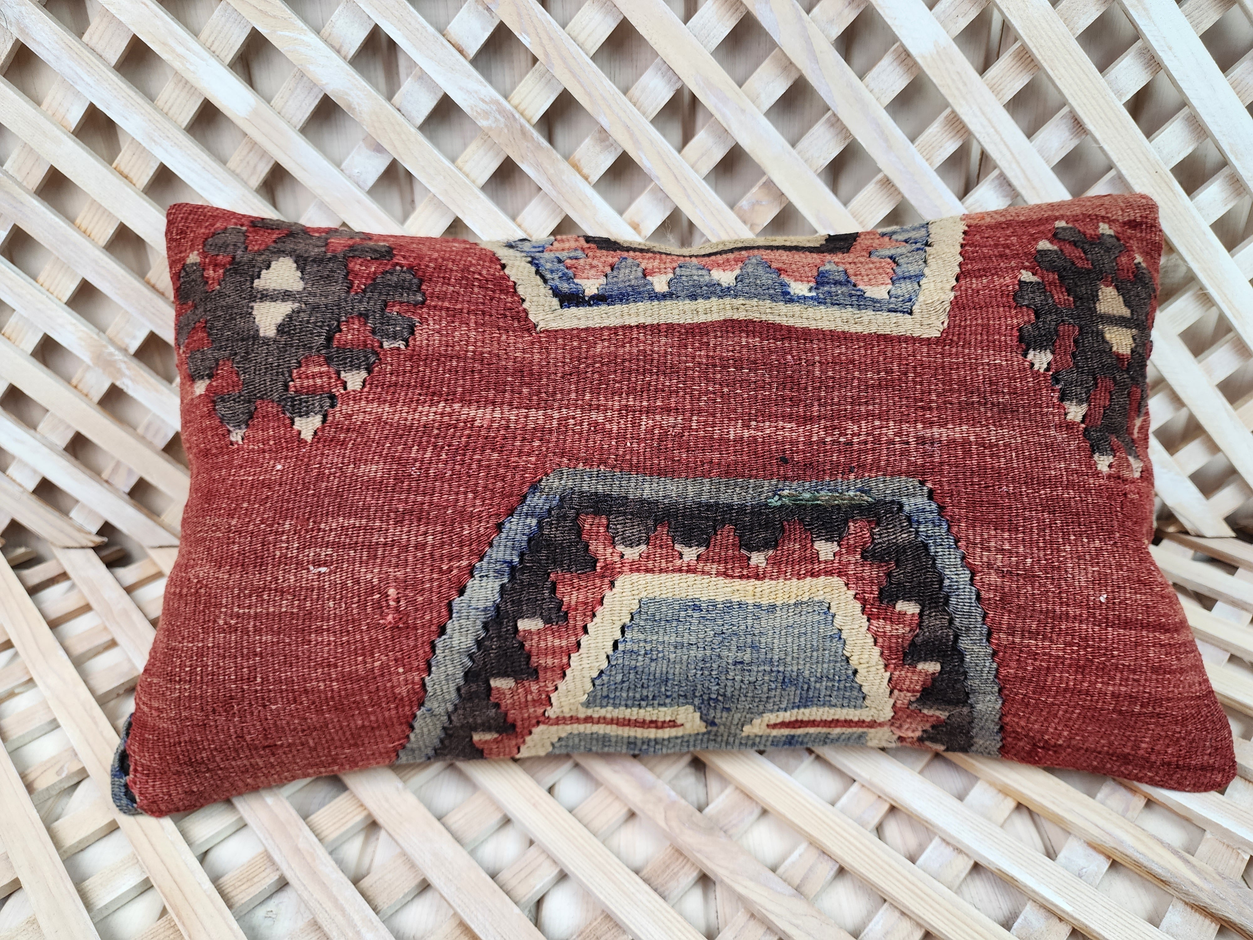 Lumbar Kilim Pillow Cover 12 x 20 in