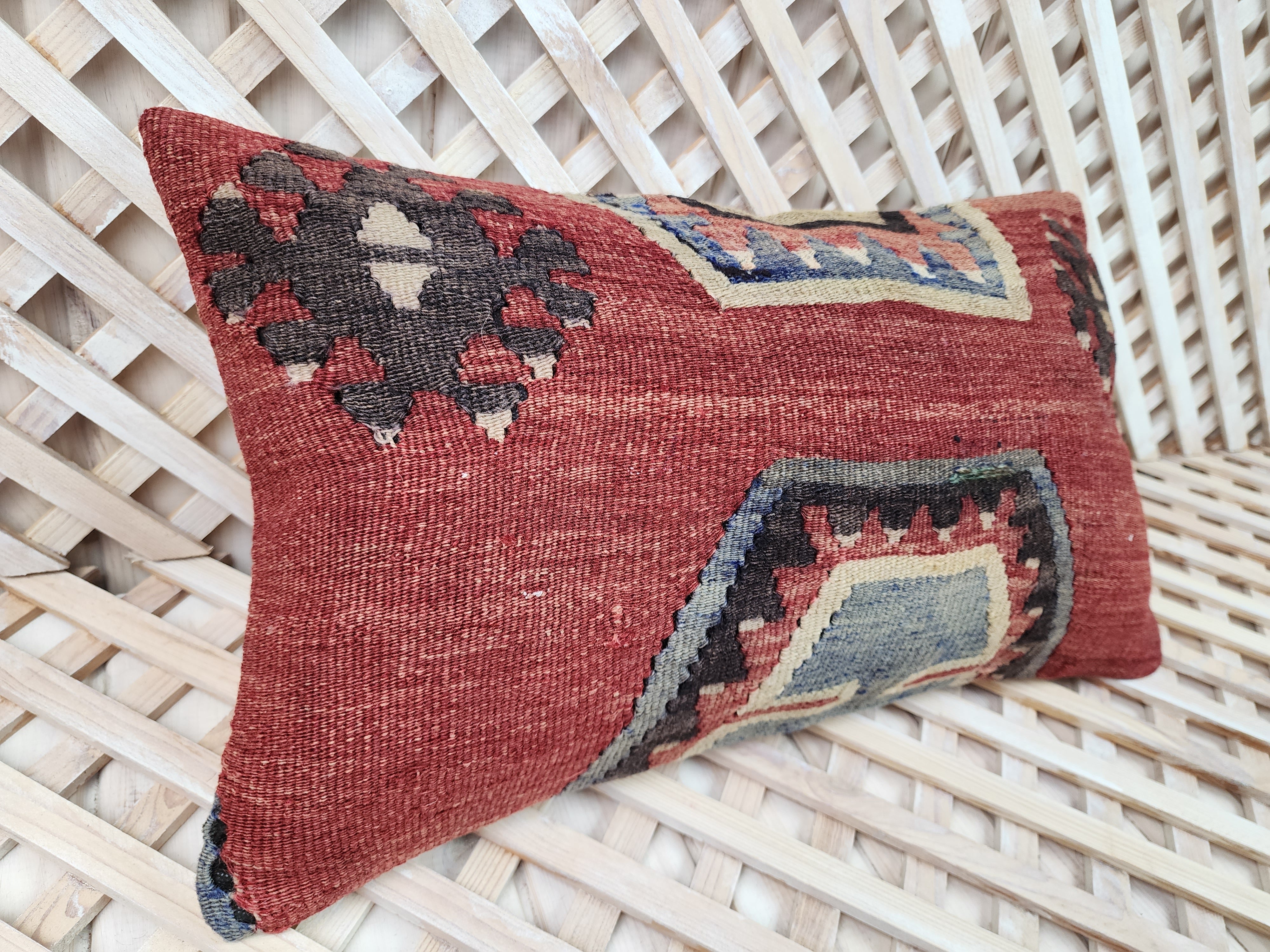 Lumbar Kilim Pillow Cover 12 x 20 in