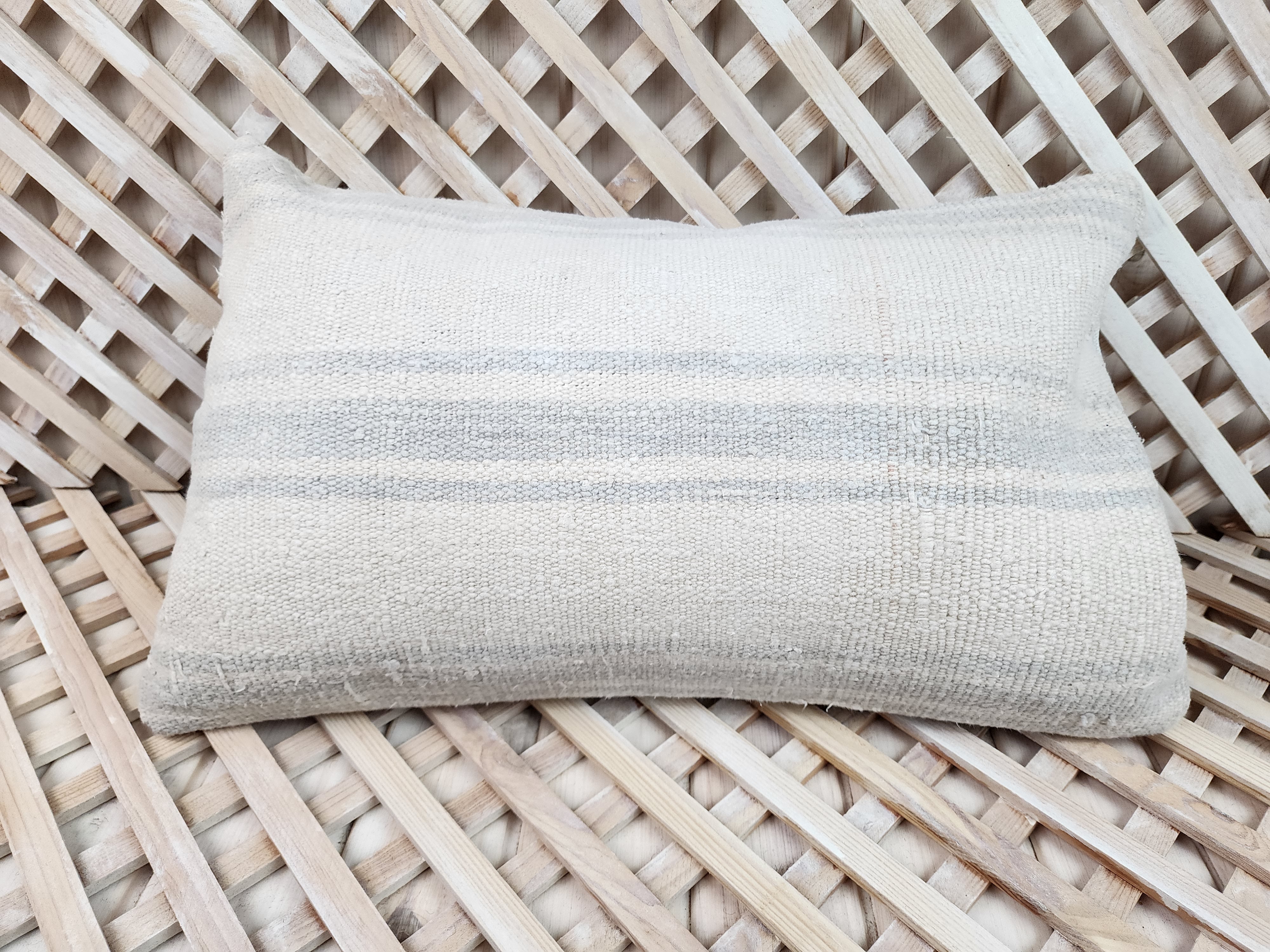 Lumbar Kilim Pillow Cover 12 x 20 in