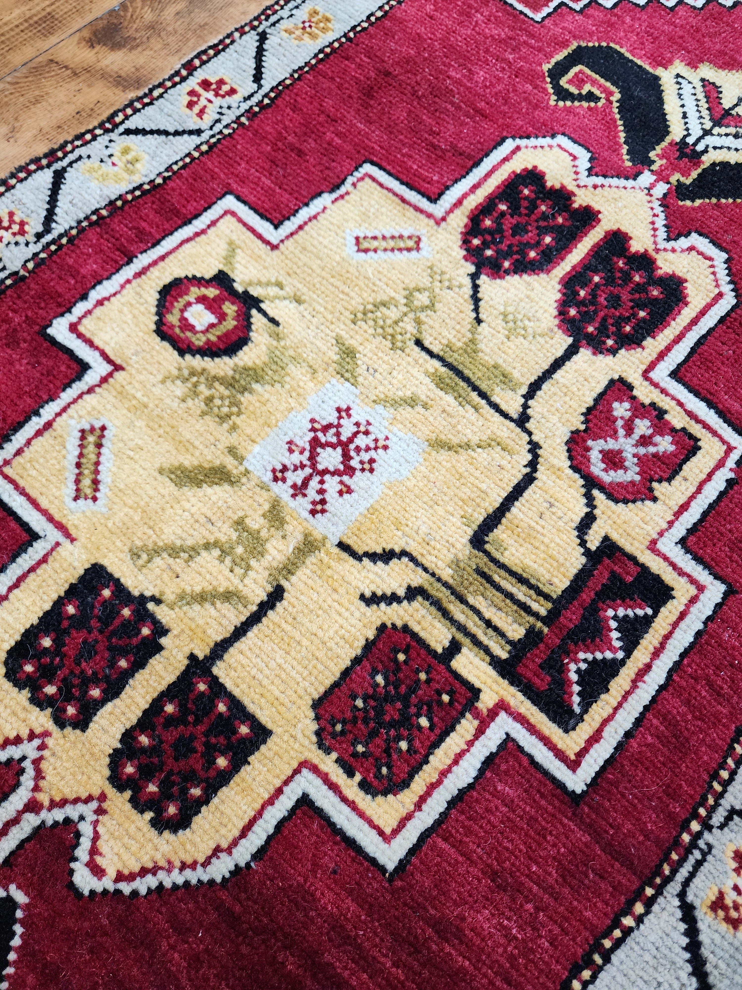 vintage Anatolian Small Rug — edge weave