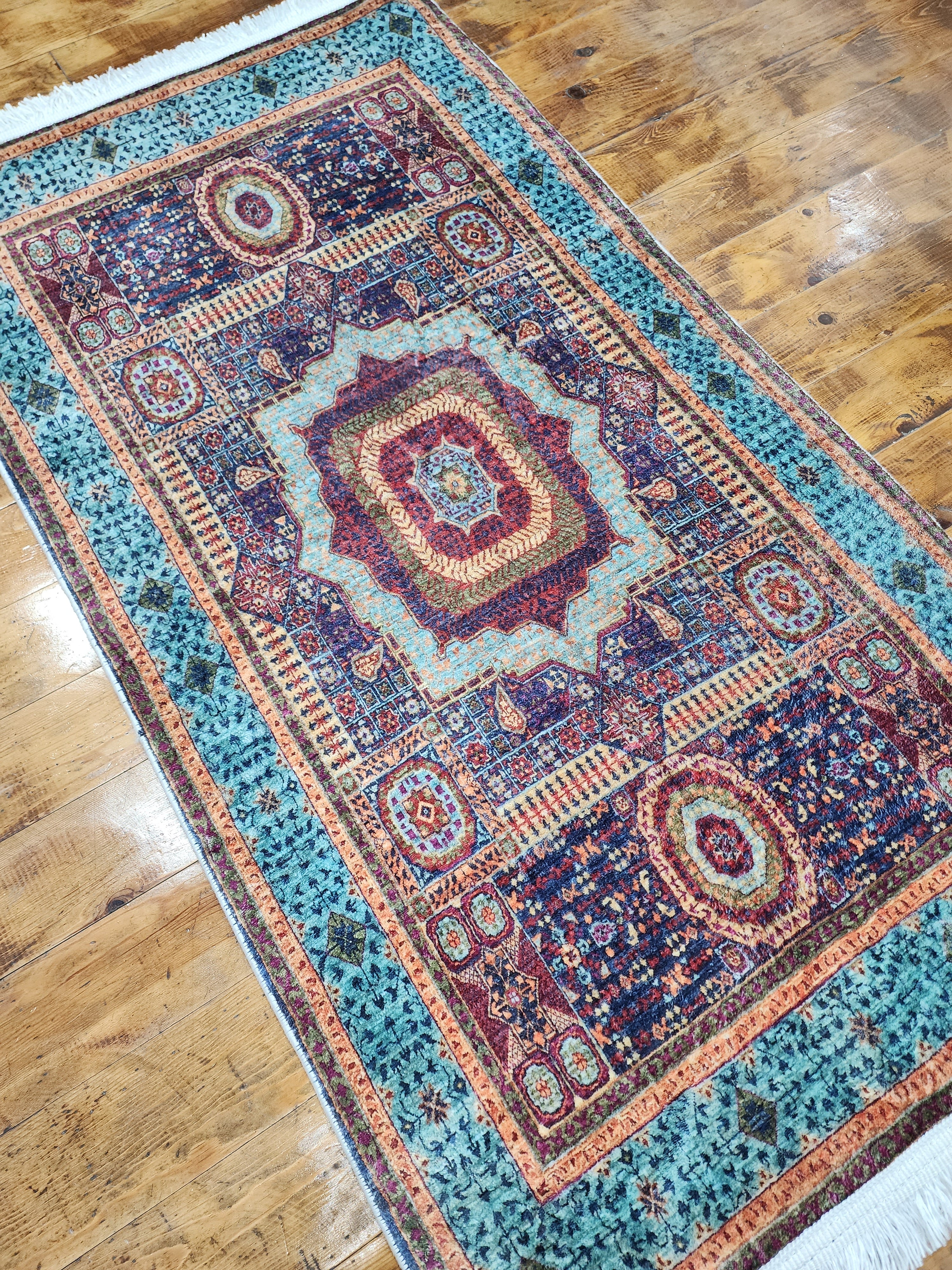 TURKISH BAMBOO SILK RUG, PERSIAN STYLE ORIENTAL VISCOSE SILK FLOOR RUG FOR HALL ENTRY LIVING ROOM OR BEDROOM 2 FT X 3 FT