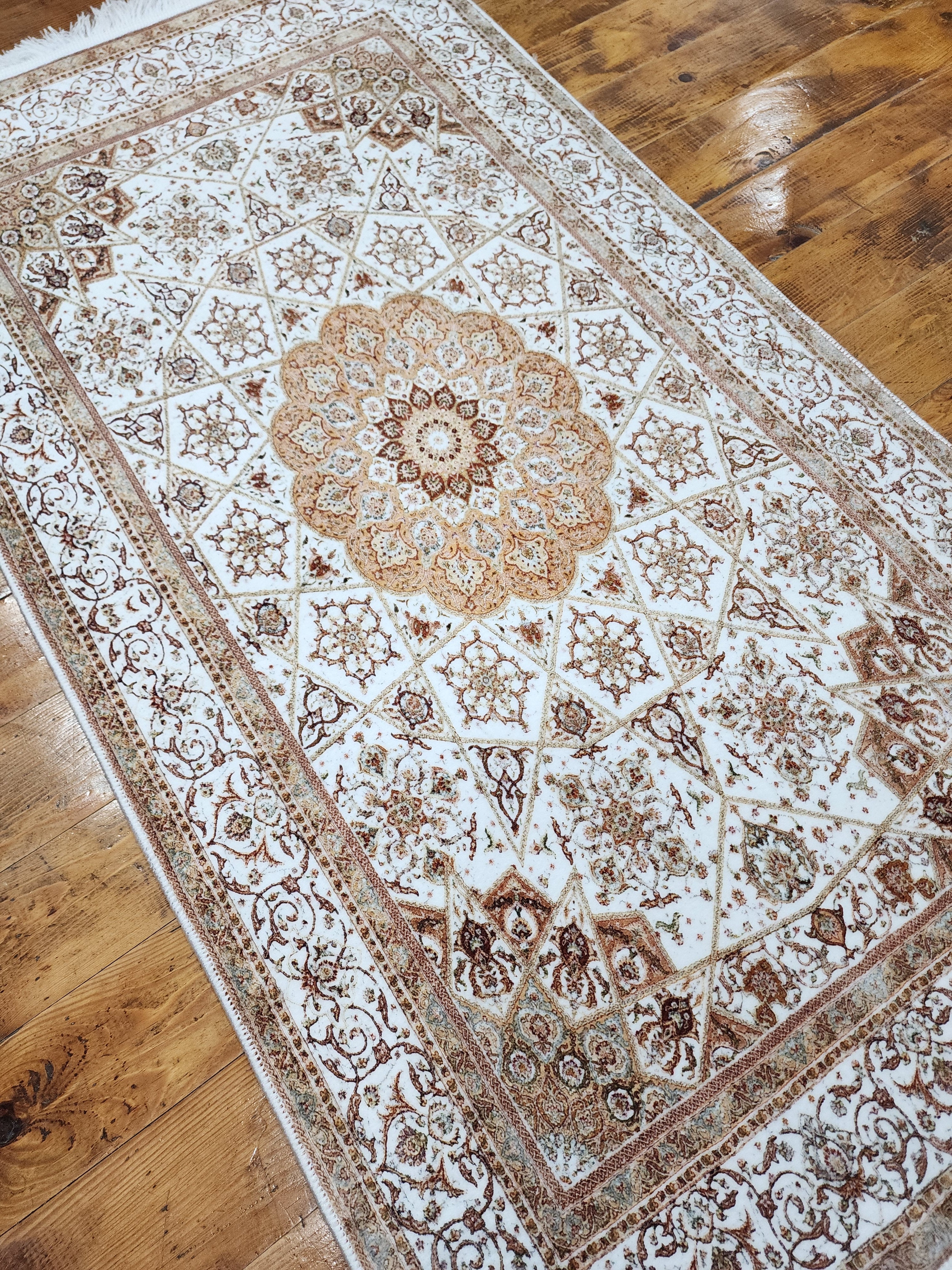 TURKISH BAMBOO SILK RUG, PERSIAN STYLE ORIENTAL VISCOSE SILK FLOOR RUG FOR HALL ENTRY LIVING ROOM OR BEDROOM 2 FT X 3 FT