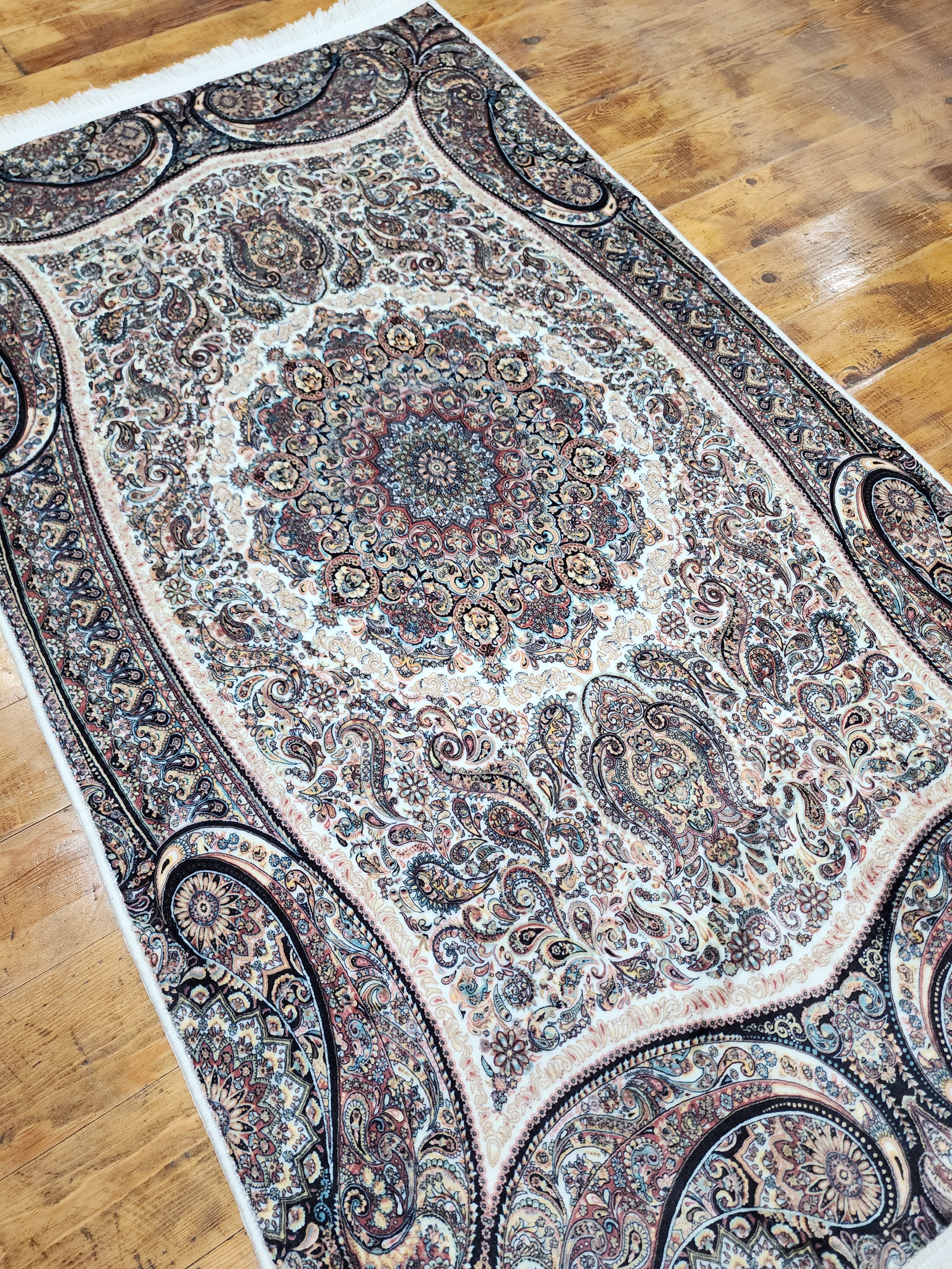 TURKISH BAMBOO SILK RUG, PERSIAN STYLE ORIENTAL VISCOSE SILK FLOOR RUG FOR HALL ENTRY LIVING ROOM OR BEDROOM 2 FT X 3 FT