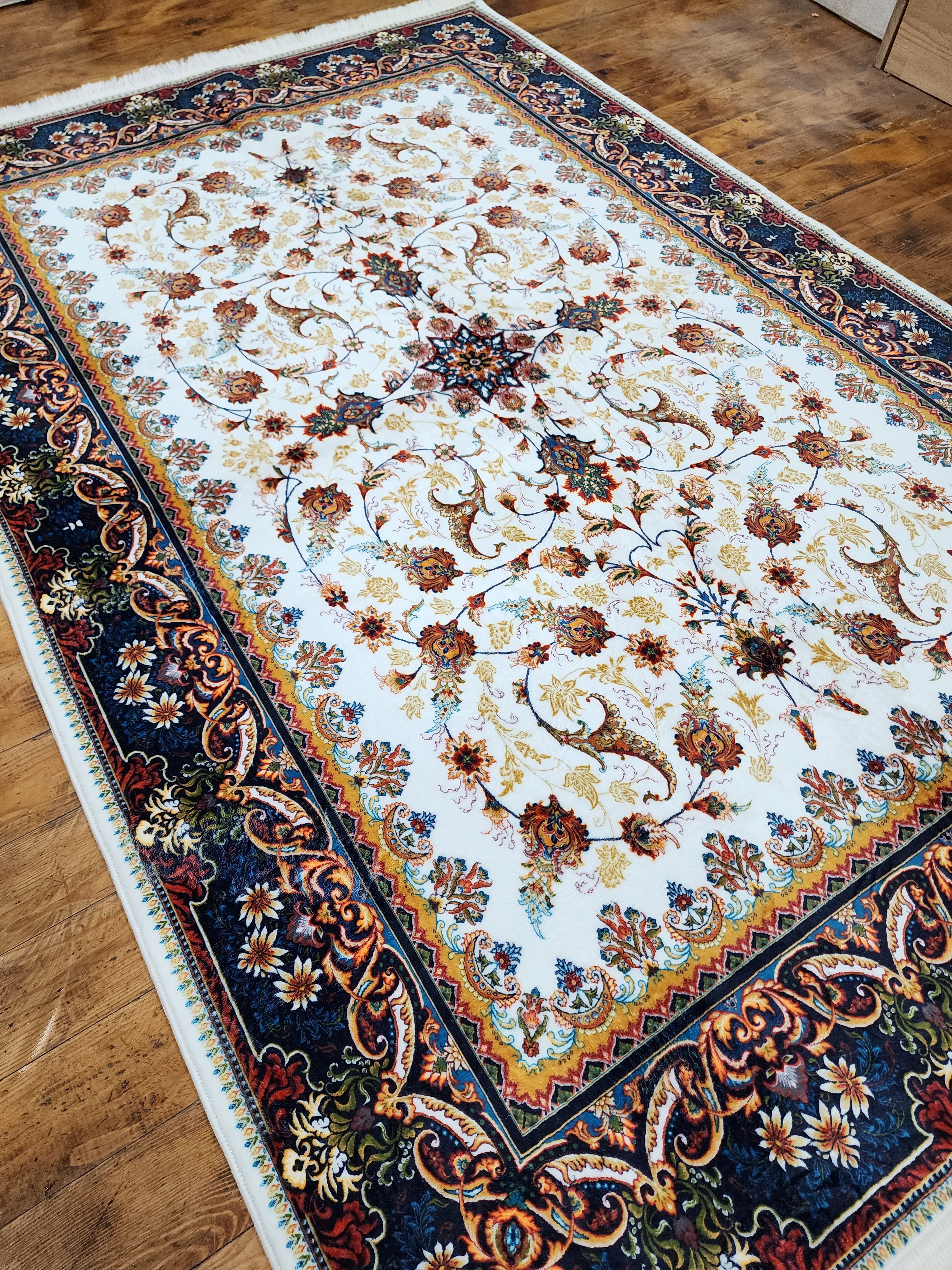 TURKISH BAMBOO SILK RUG, PERSIAN STYLE ORIENTAL VISCOSE SILK FLOOR RUG FOR HALL ENTRY LIVING ROOM OR BEDROOM 4 FT X 6 FT