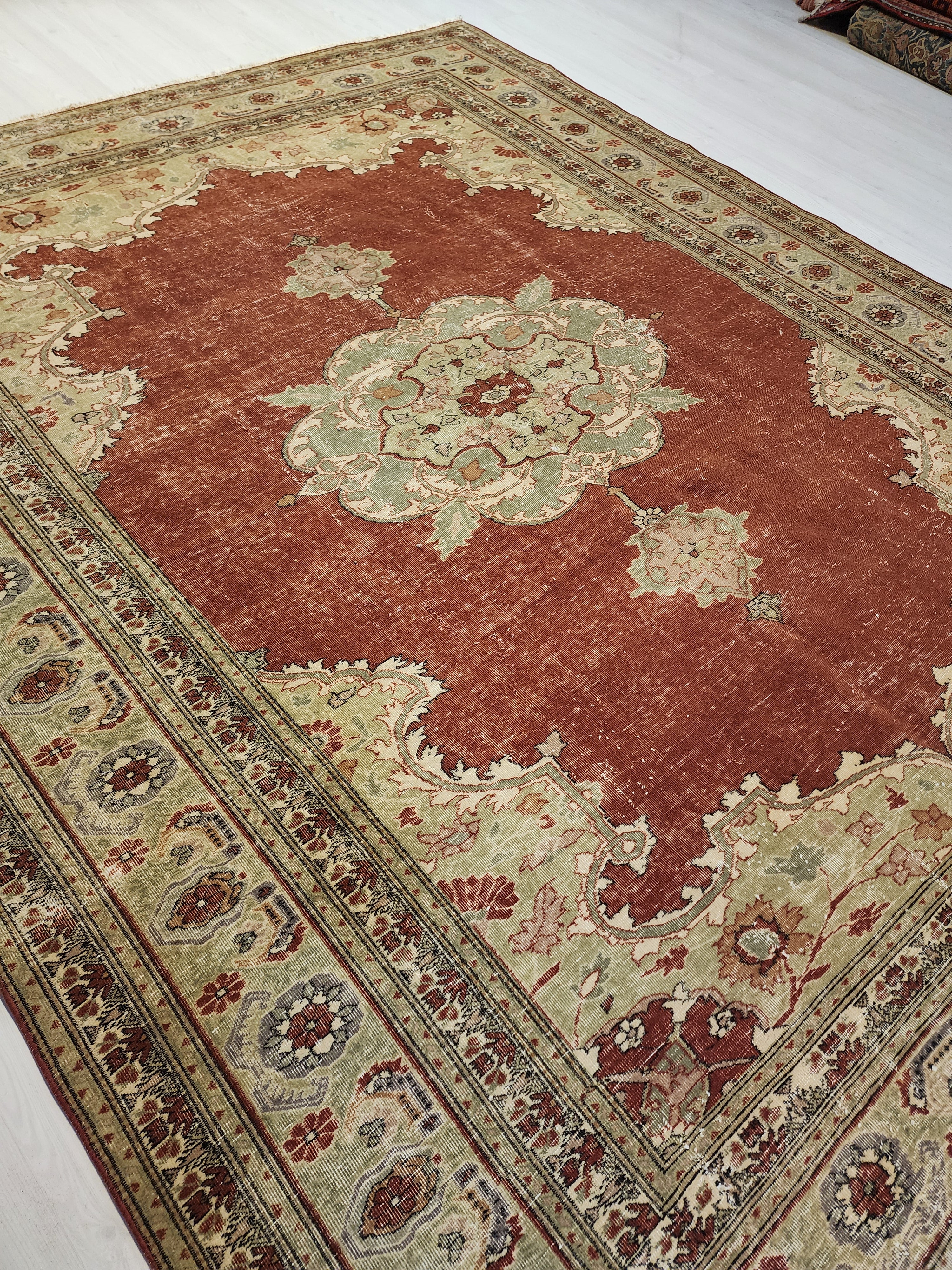 Large Persian Red and Green Living Room Handmade Carpet 9'3''x7'7''