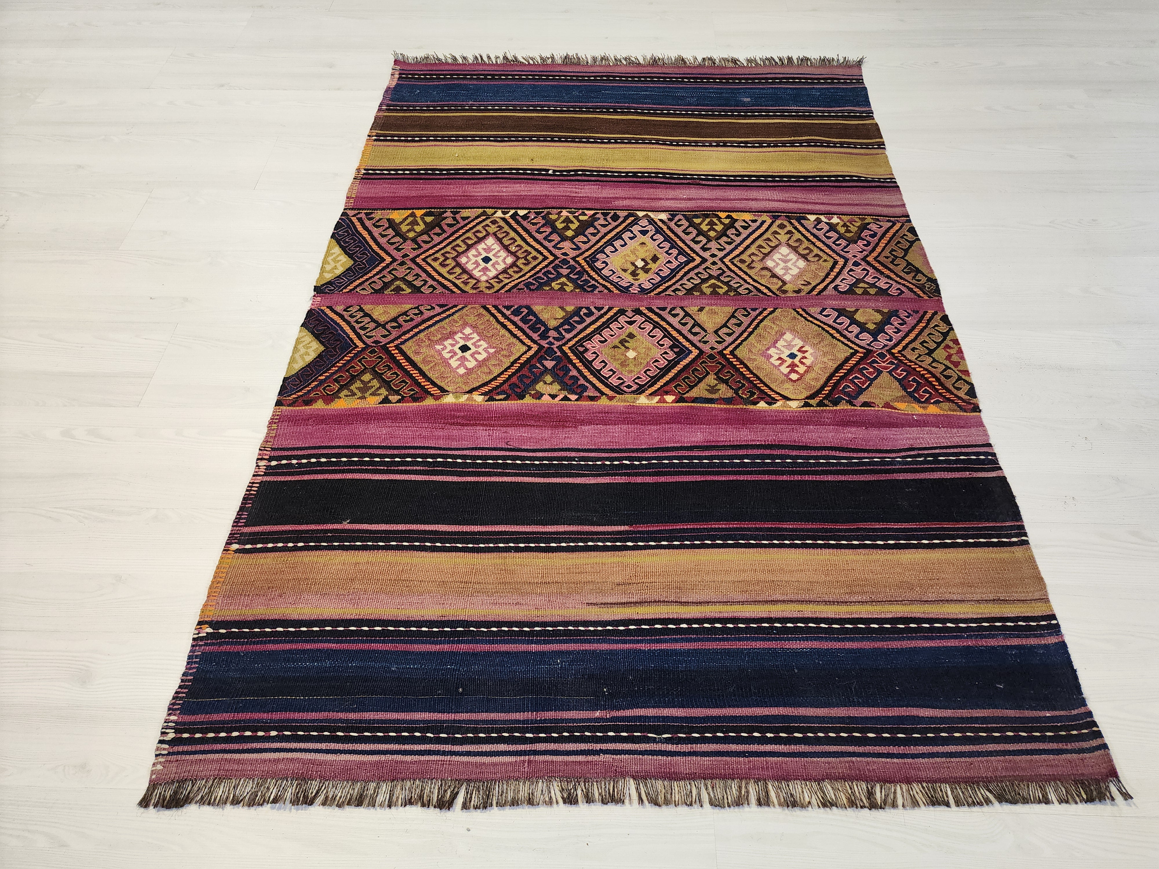 Antique Turkish Kilim Rug 6 x 5 ft, Antique Persian Boho Rustic Floor Rug