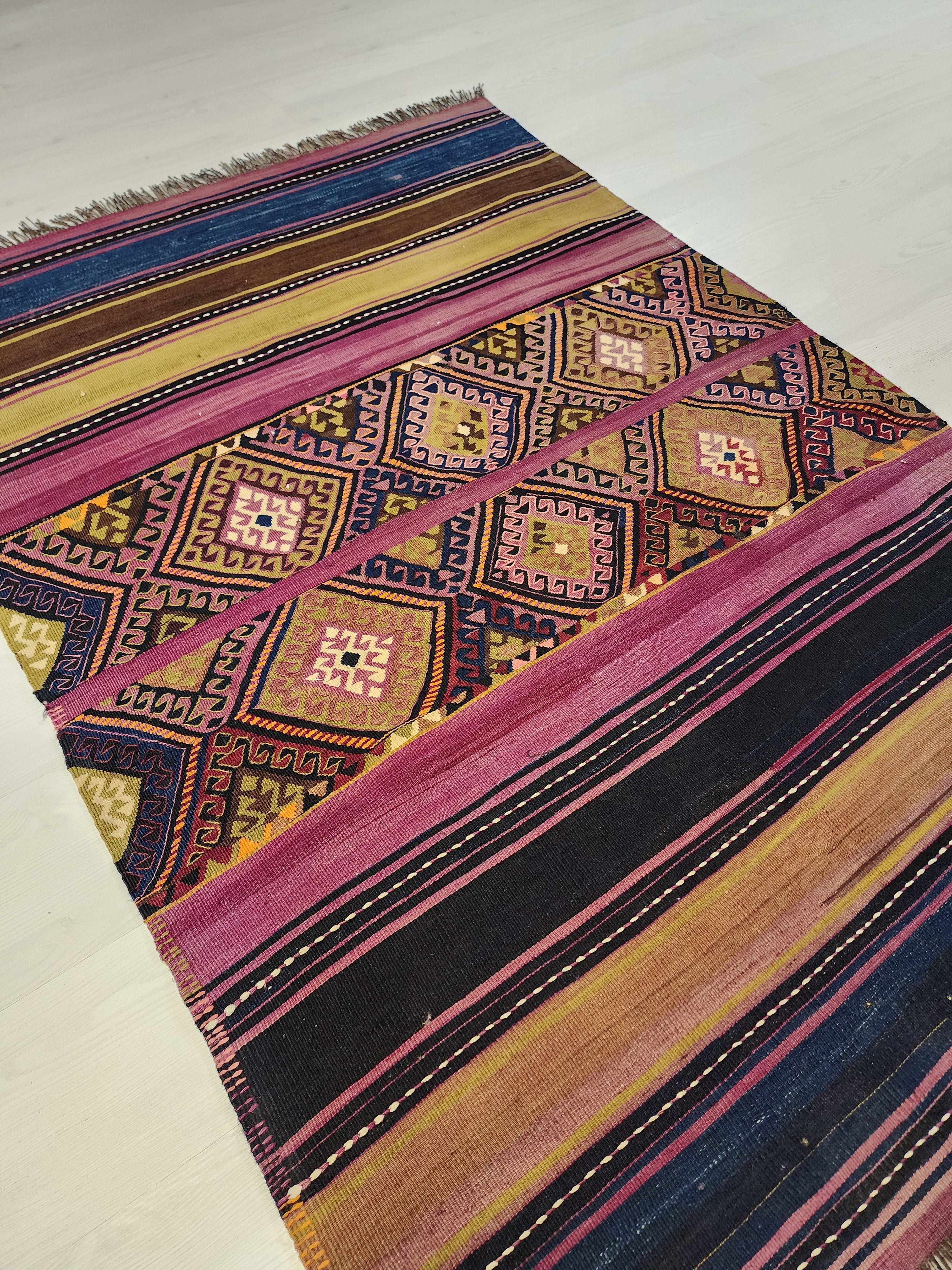 Antique Turkish Kilim Rug 6 x 5 ft, Antique Persian Boho Rustic Floor Rug