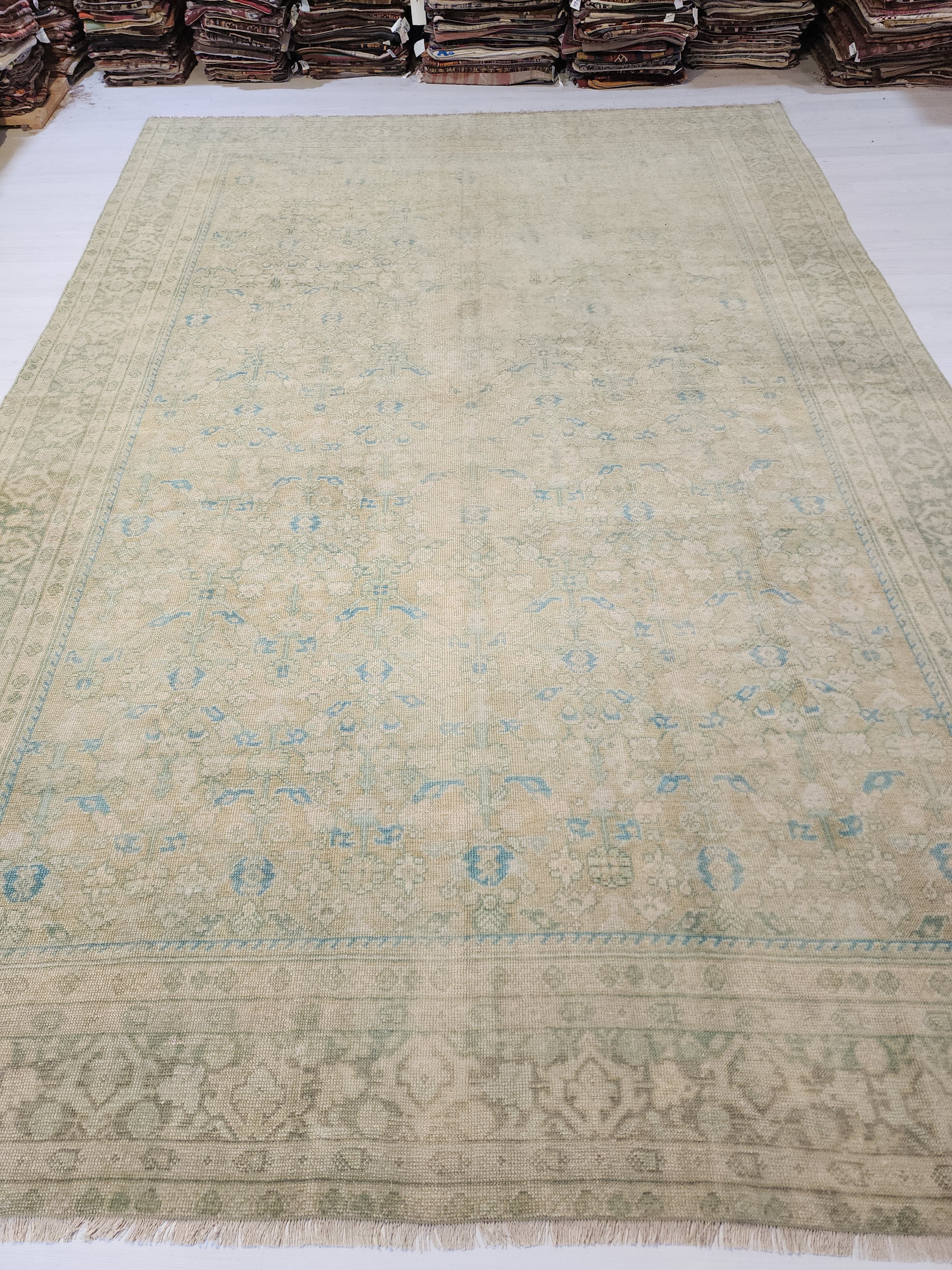 vintage Oushak Wool Large Area Rug — edge weave