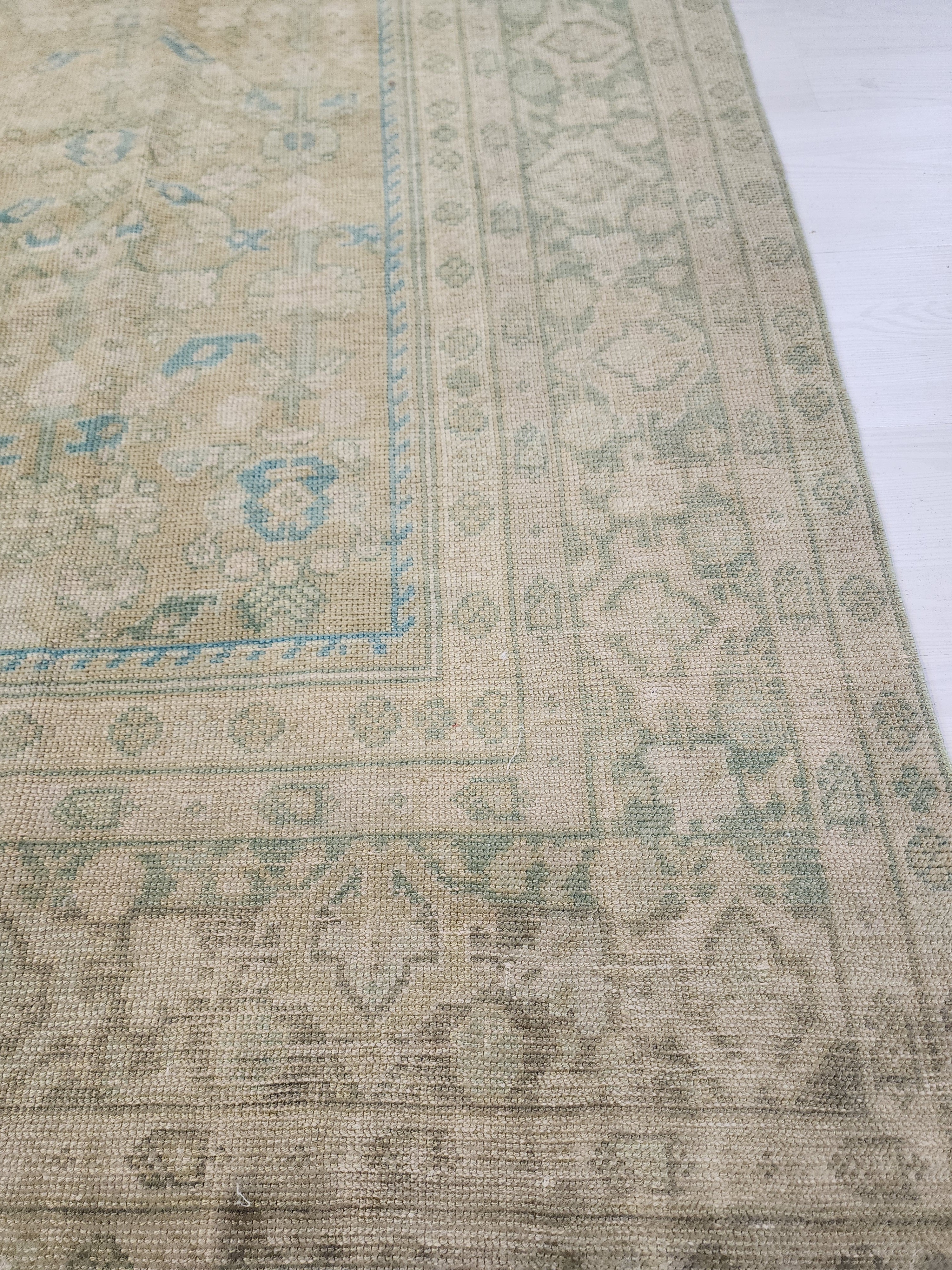vintage Oushak Wool Large Area Rug — corner detail