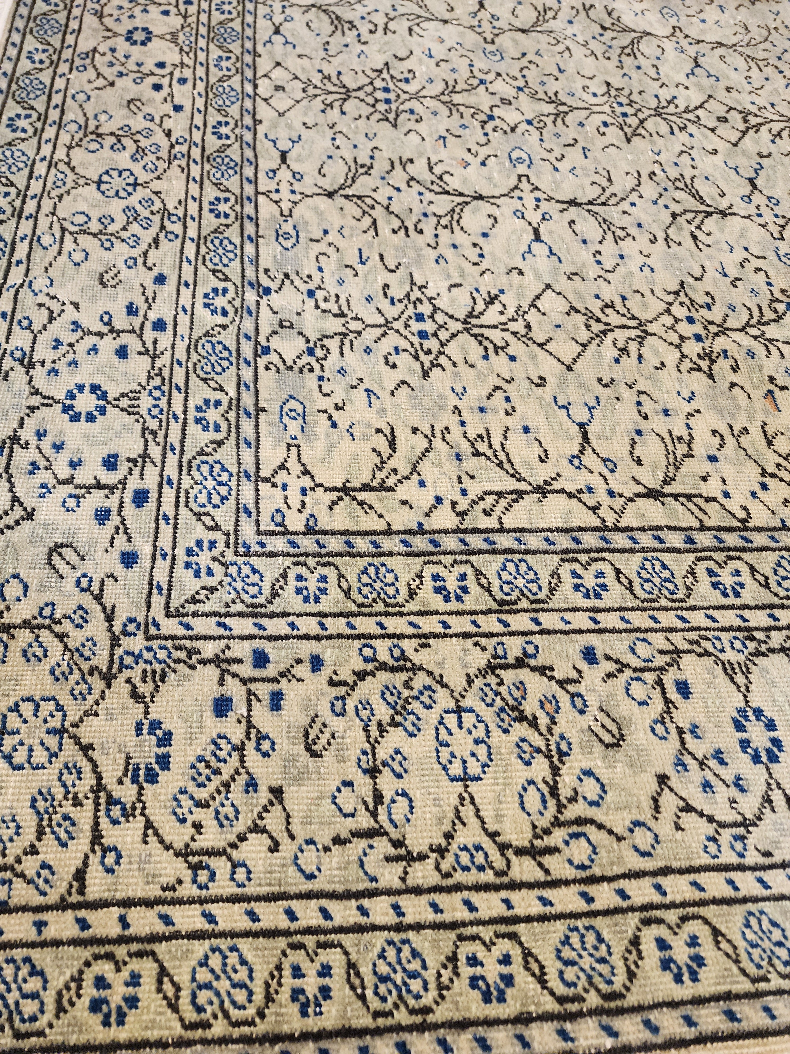 vintage Kayseri Wool Large Area Rug — colour close-up