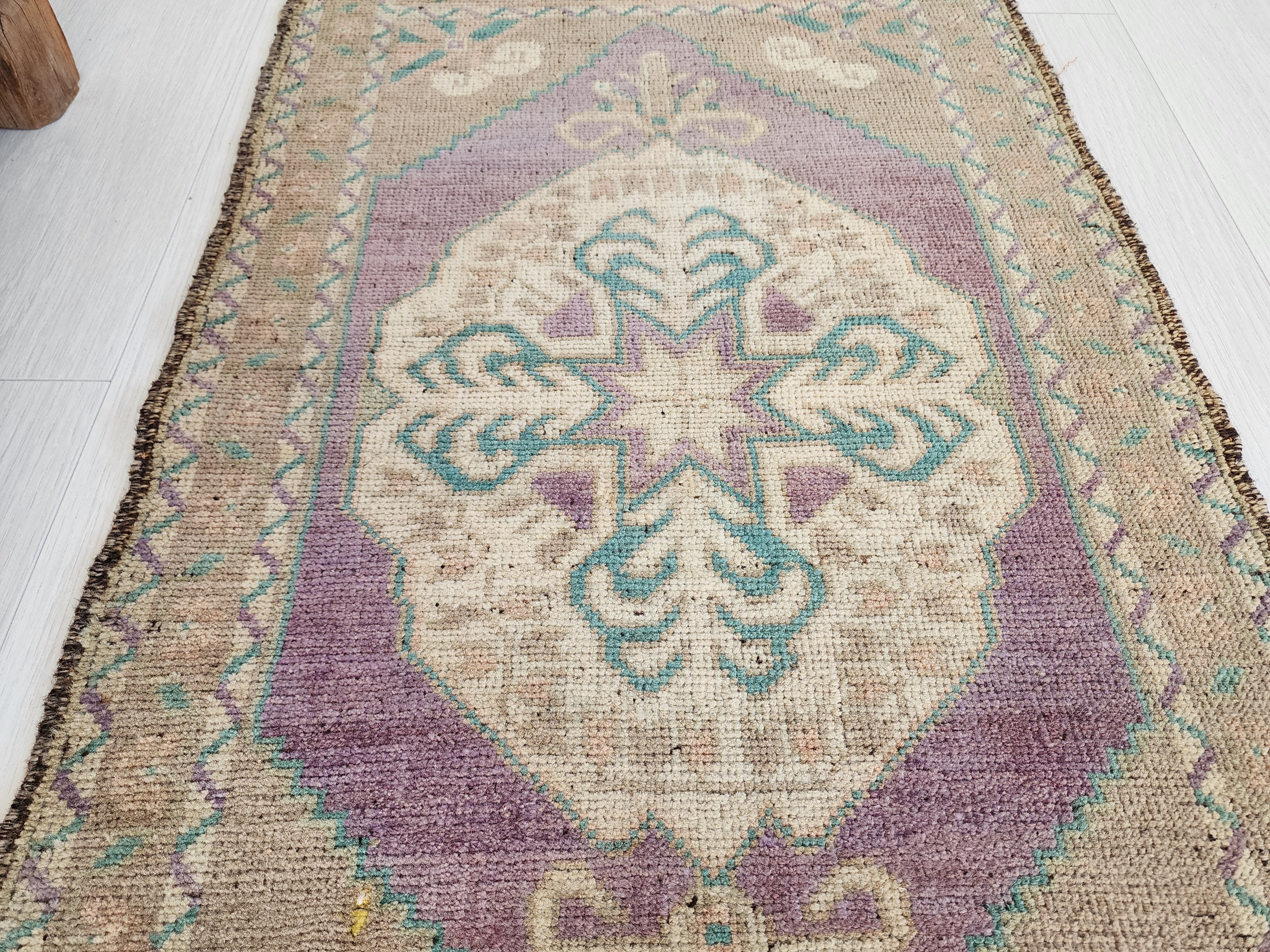 Turkish Small Vintage Faded Rustic Rug, Distressed Rug, Rug, Kilim, Pastel Wash Persian Area Rug, Natural Wool Living Room Decor  3.1*1.4 ft