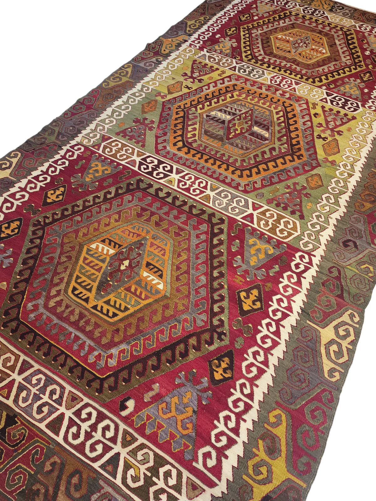 Antique Hotamış kilim rug in red and green, 5'2" x 10'9", photo 2