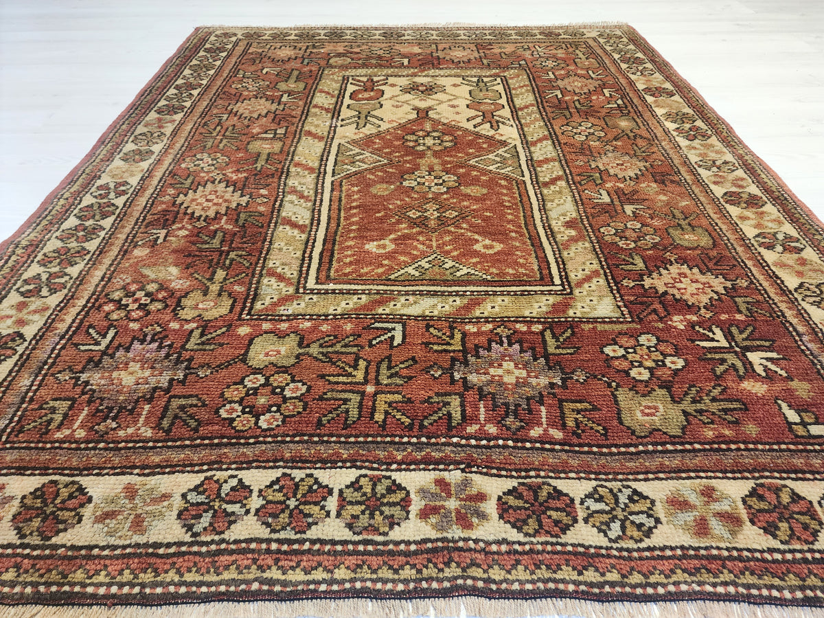 Antique Karaova prayer rug in red, brown and beige, 4'2" x 5'2", photo 12