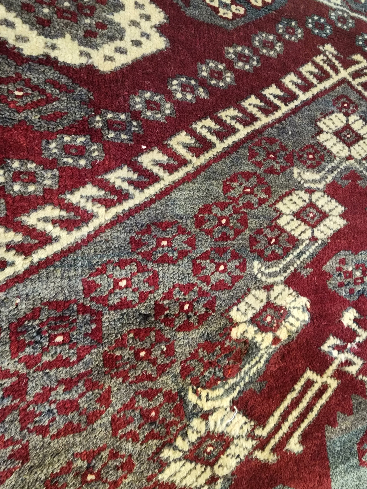 Antique Bergama Rug – Hand-Knotted Wool Anatolian Carpet (94x140cm)