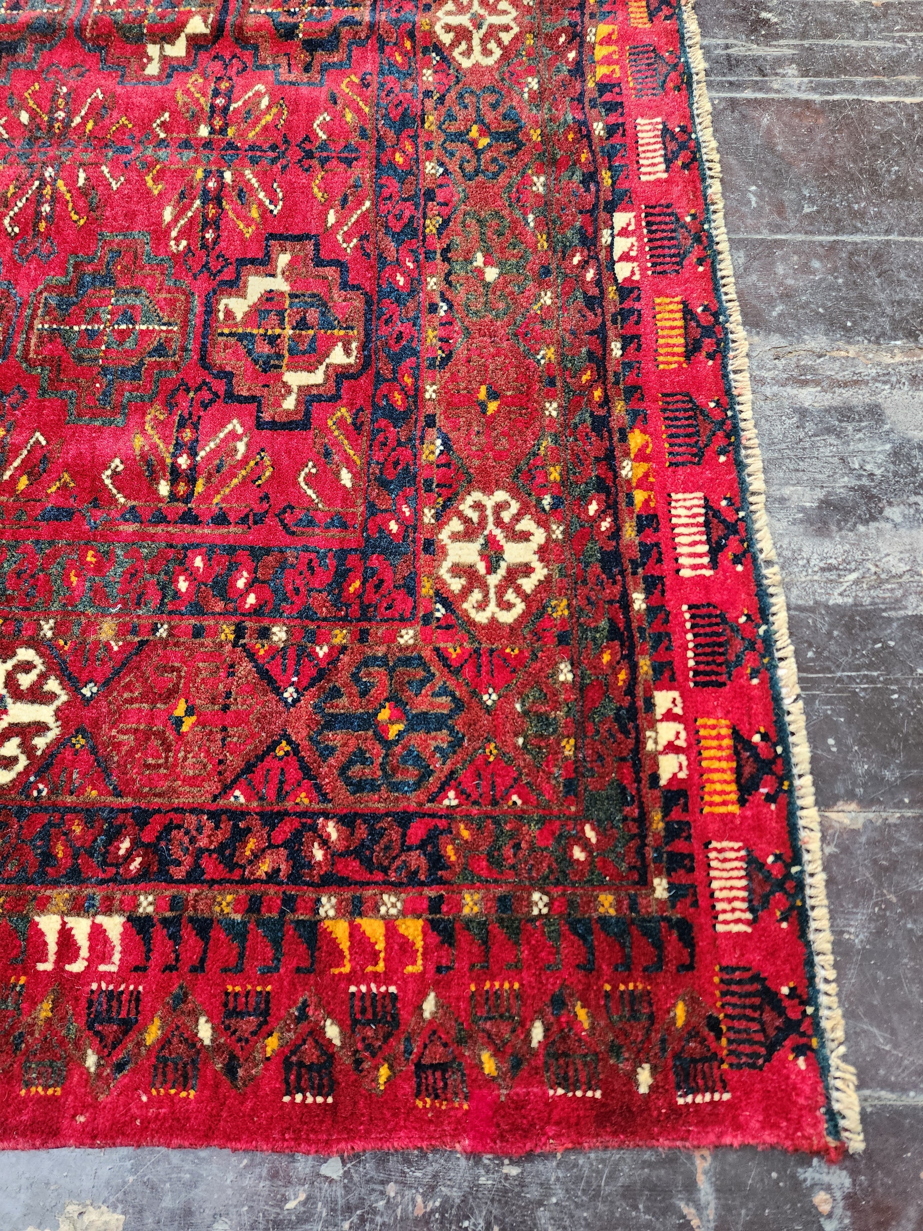 antique Turkish Wool Small Rug — corner detail