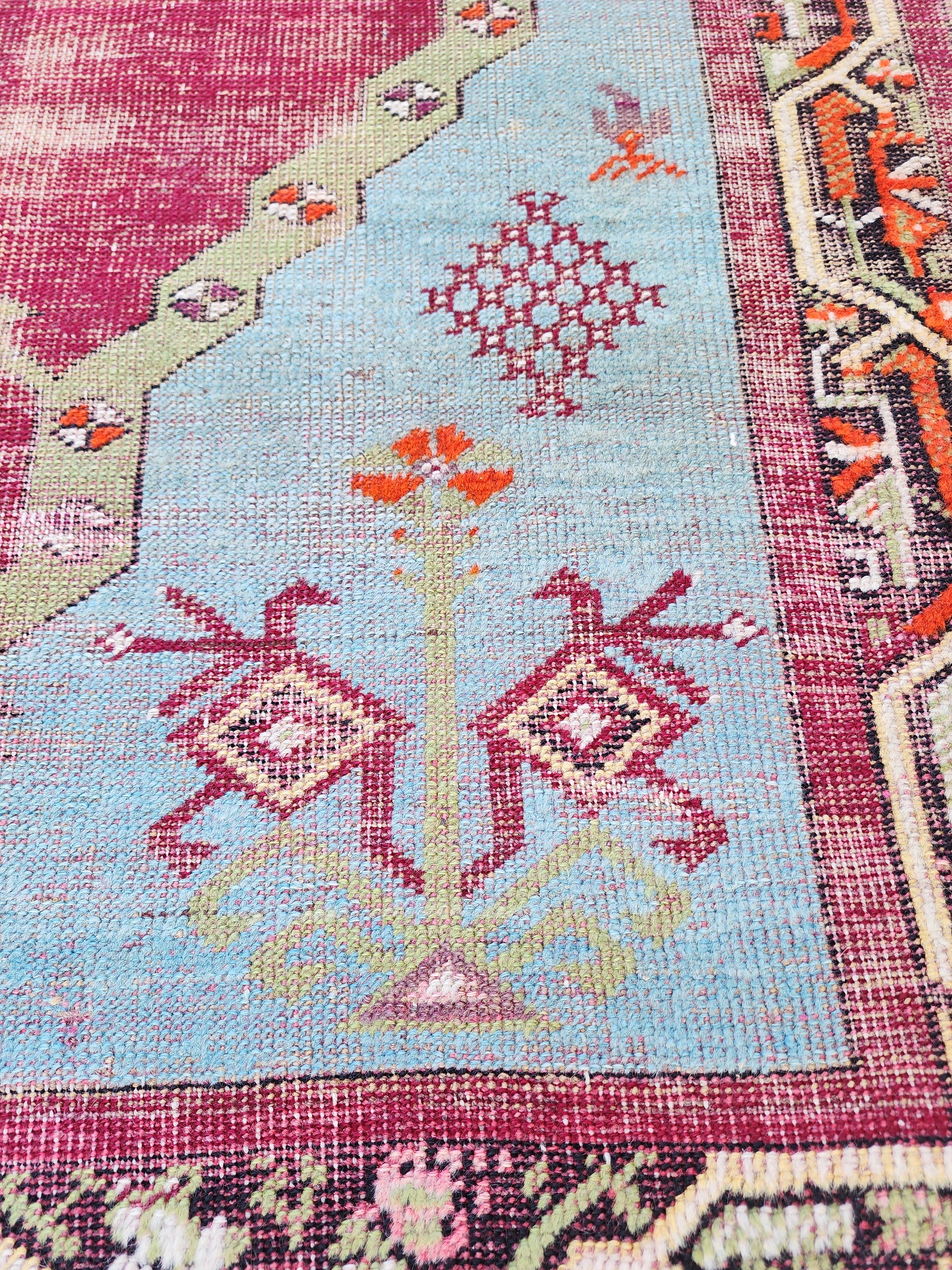 Antique Central Anatolian Mucur Rug , 100-Year-Old Handwoven Wool, Natural Dyes & Bird Motif 3'3'' x 5